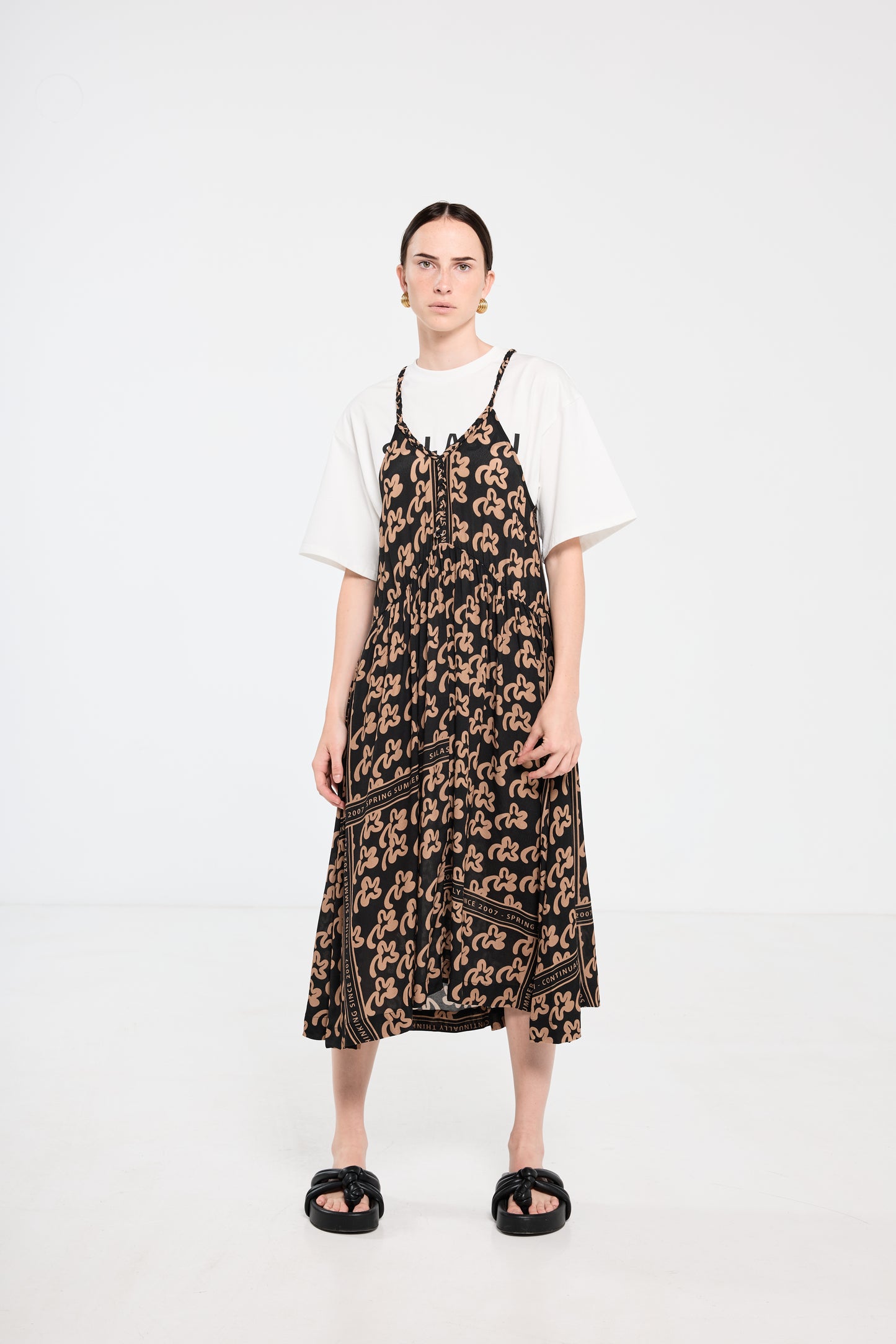 Plantation Tea Gown - Beige Pop Palm