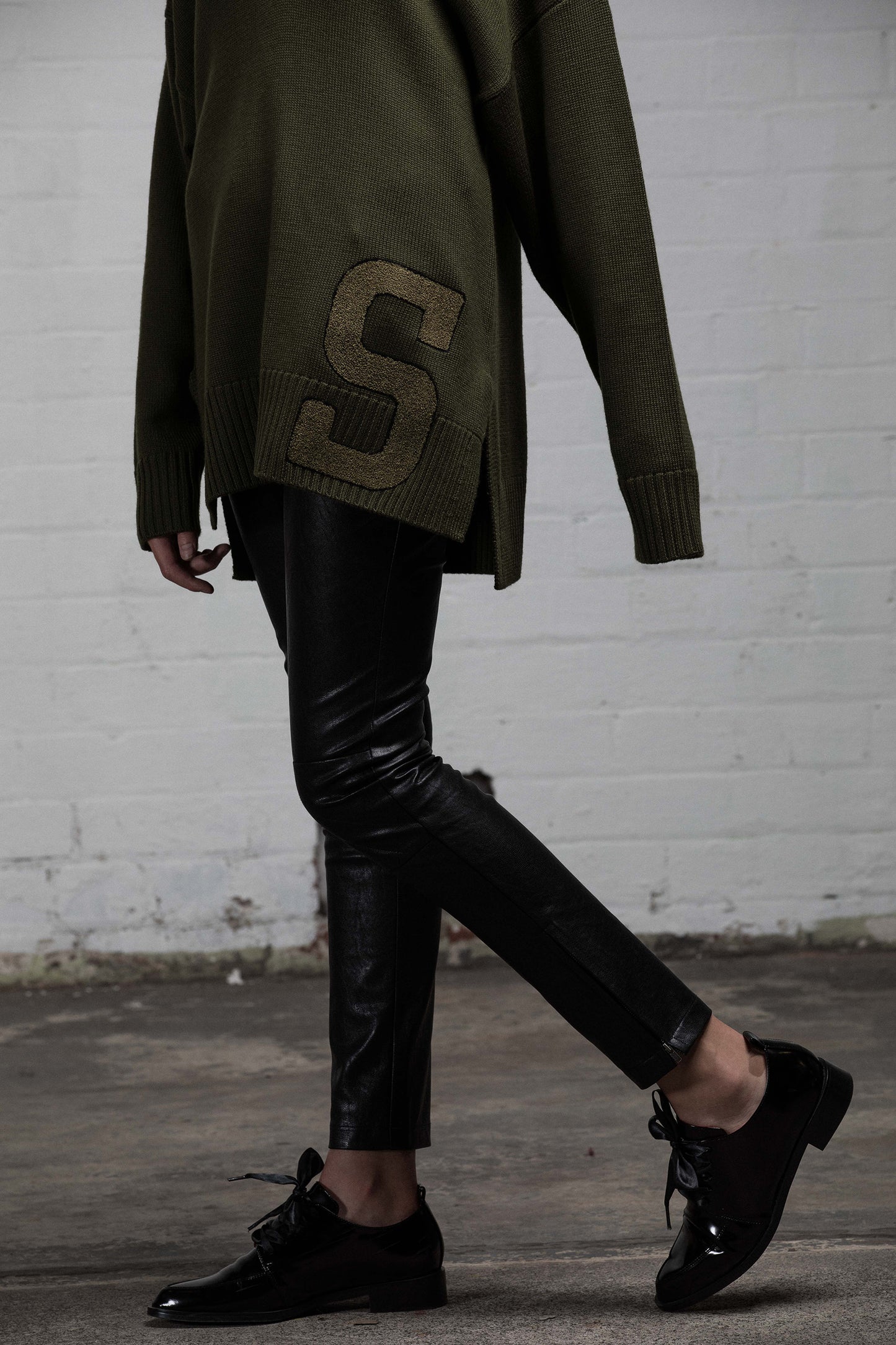 SILENT MAJORITY UNISEX JUMPER - KHAKI MERINO