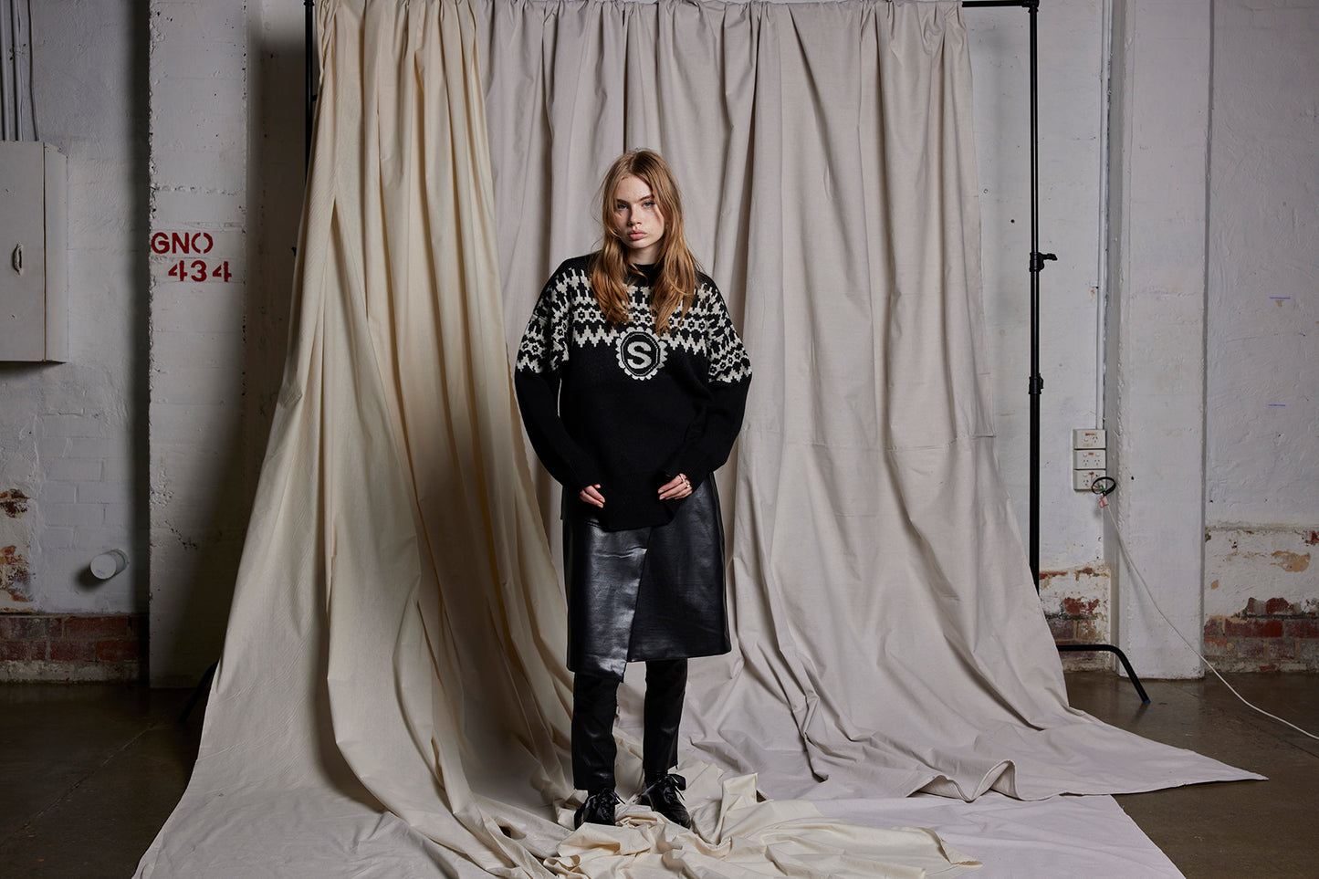 NORDIC NOIR JUMPER - MERINO