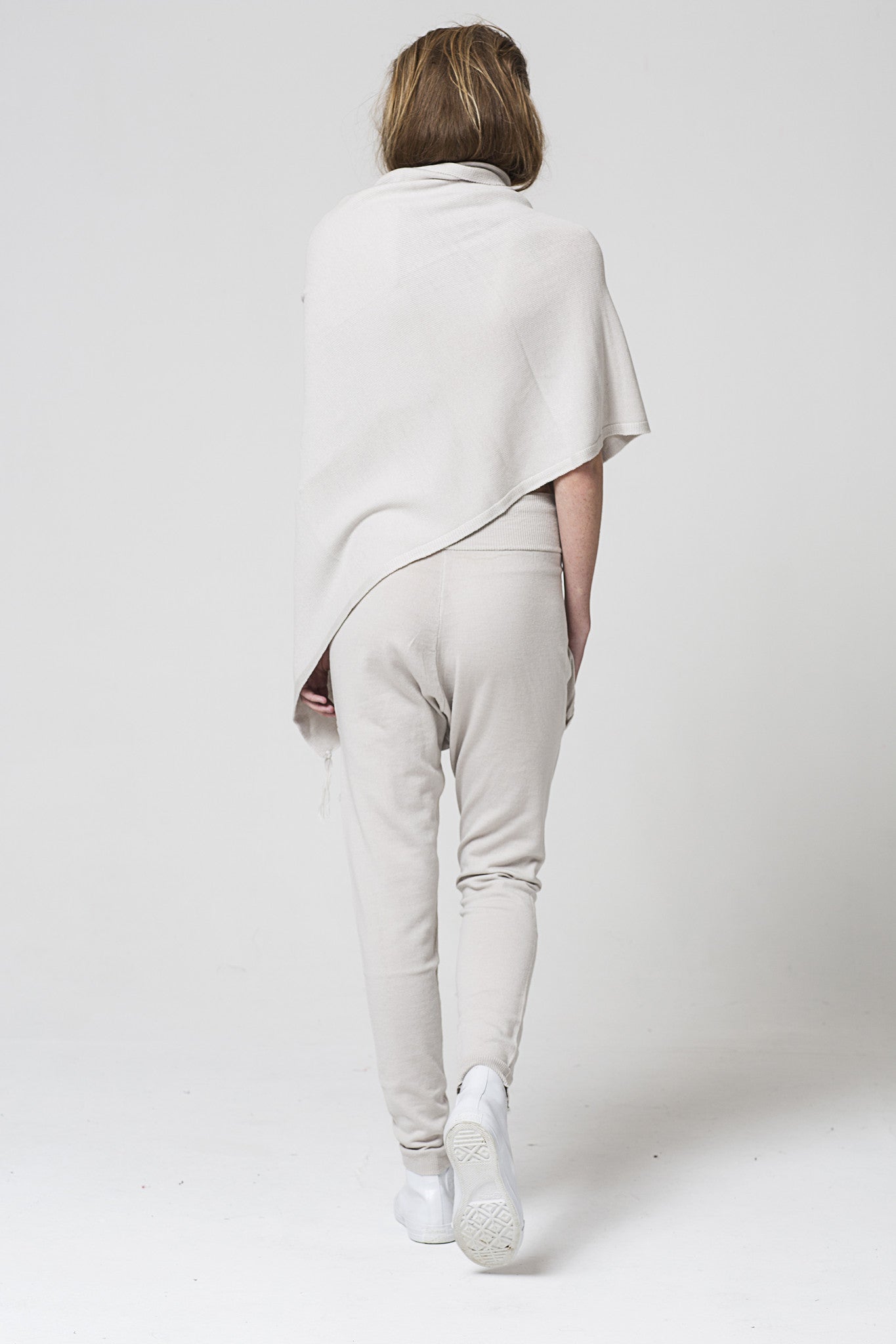 Dead Set Shawl, Oyster