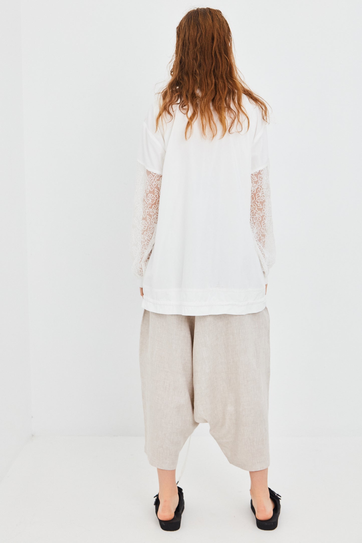 BLURRED WINDBREAKER, WHITE