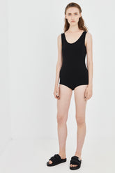 SINGLETSUIT