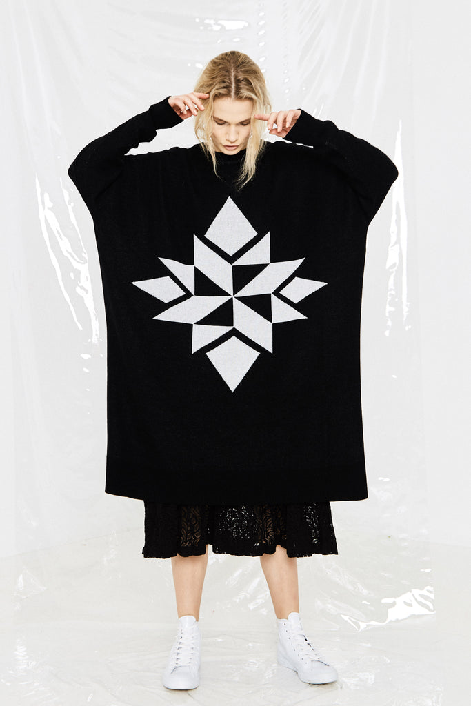 BELOVED JUMPER - BLACK