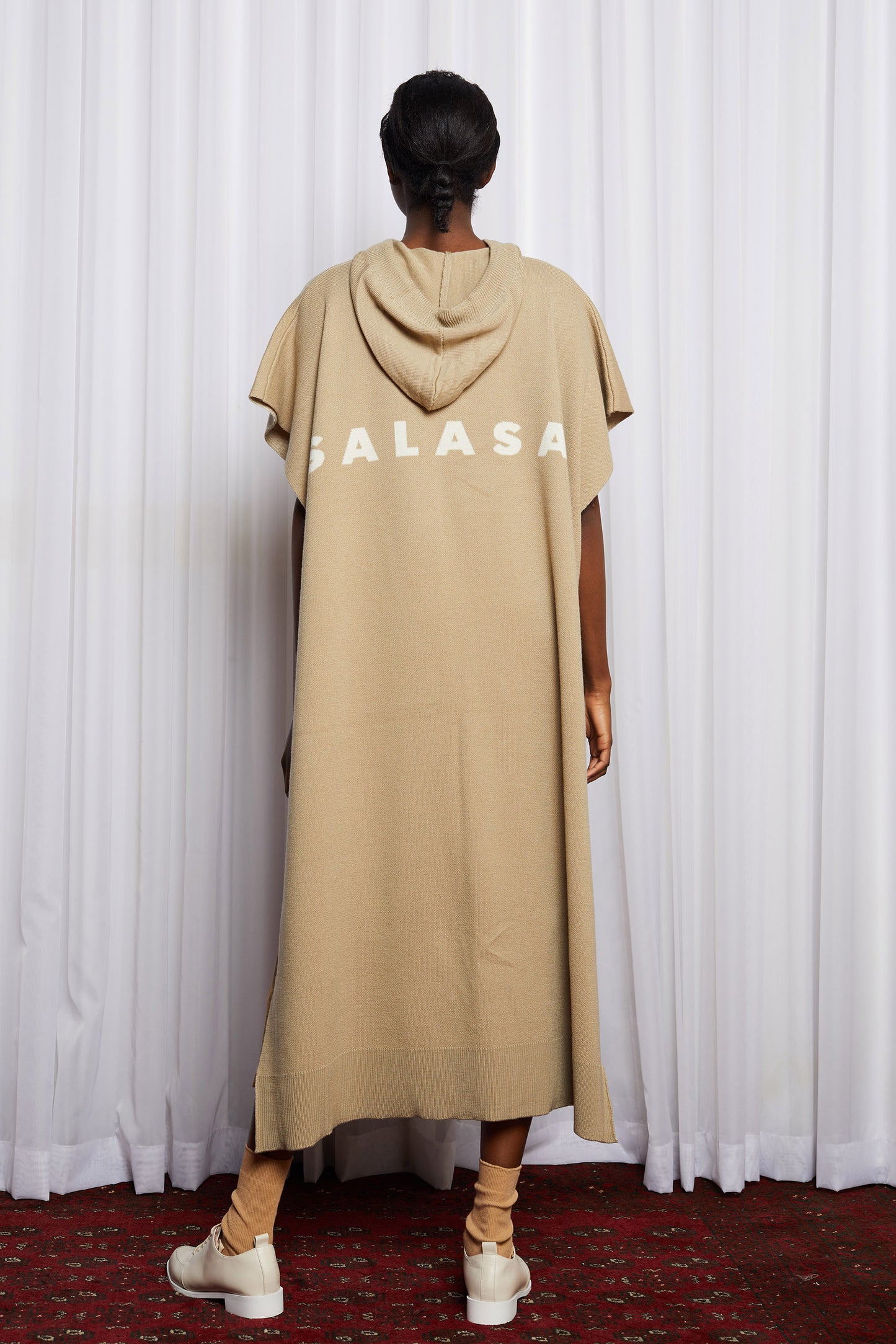 SCIFI PONCHO - BEIGE MERINO KNIT