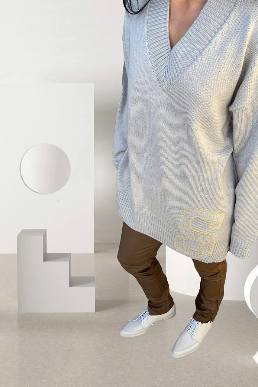 SILENT MAJORITY UNISEX JUMPER - BONE MERINO