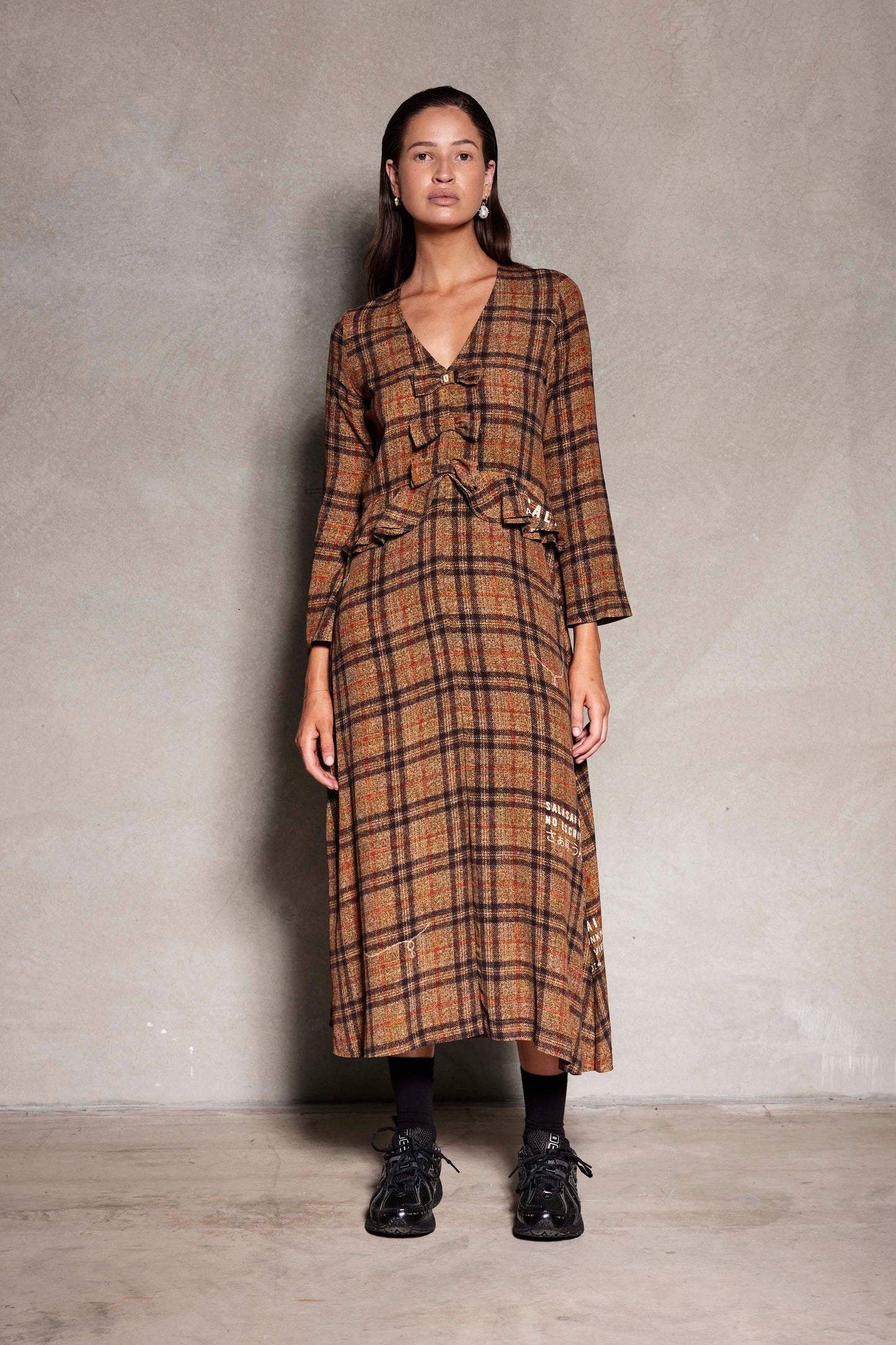 Bow Tie Dress - Full length V-neck flute sleeve dress