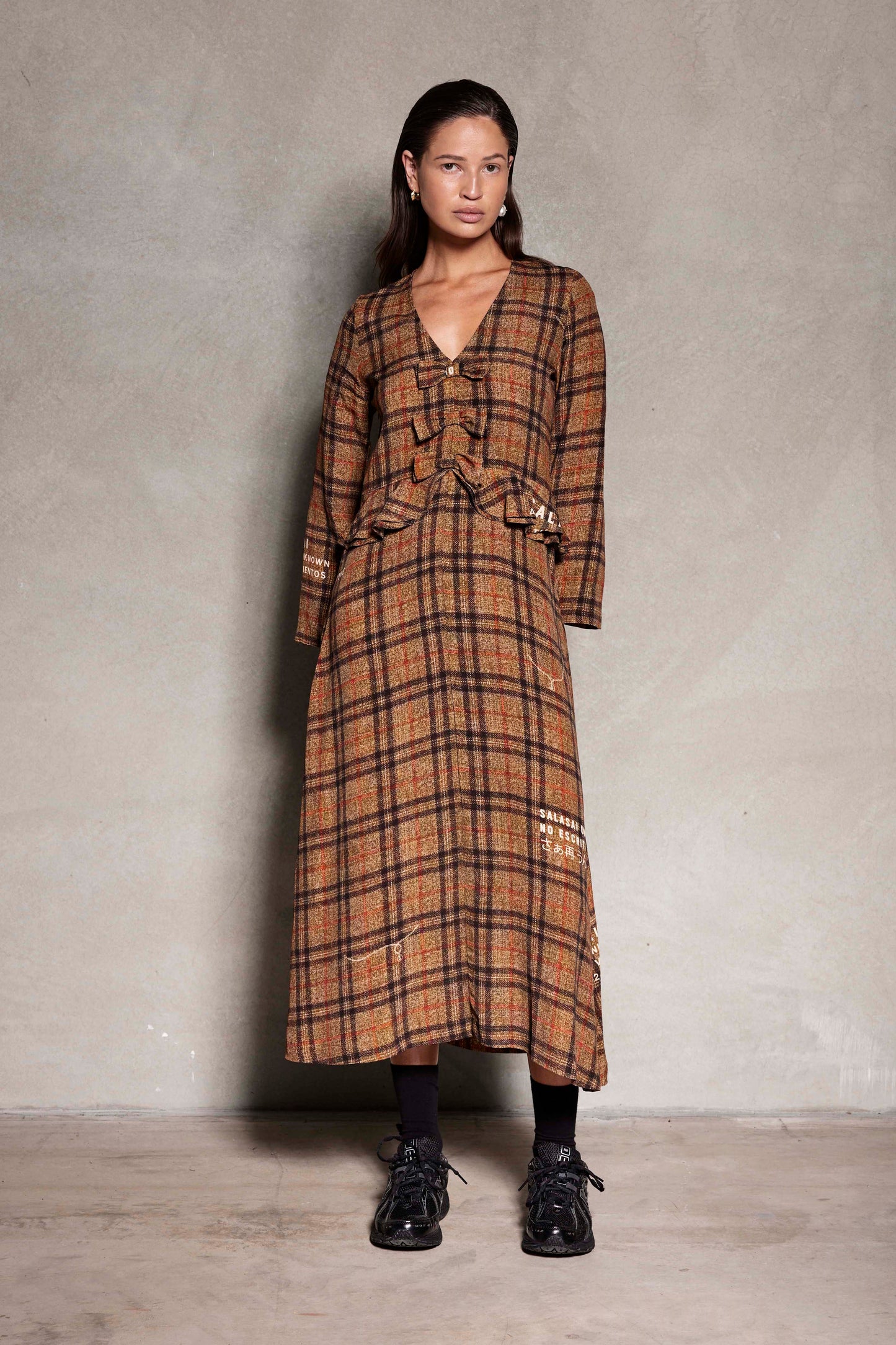 Bow Tie Dress - Full length V-neck flute sleeve dress