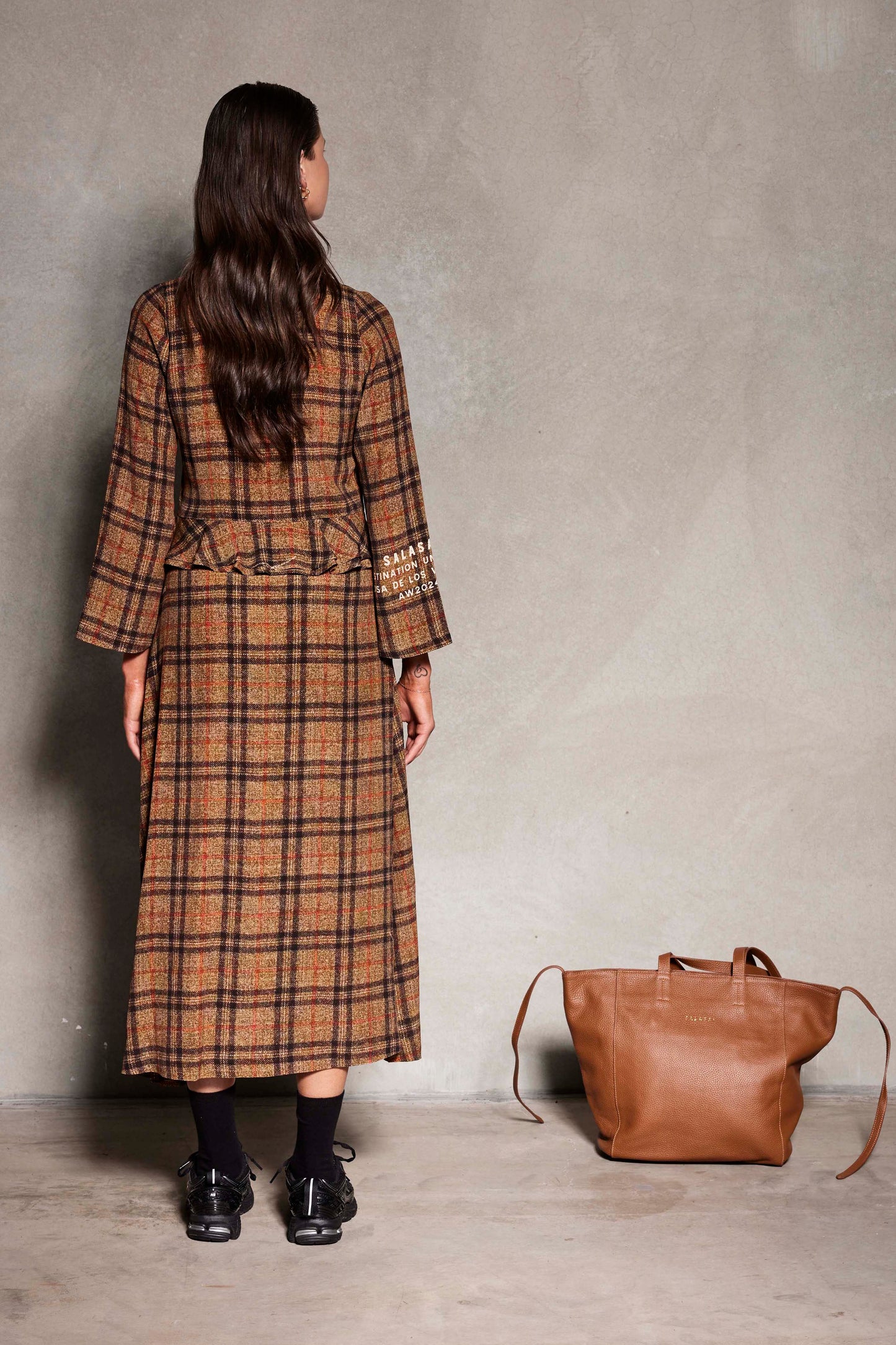 Bow Tie Dress - Full length V-neck flute sleeve dress