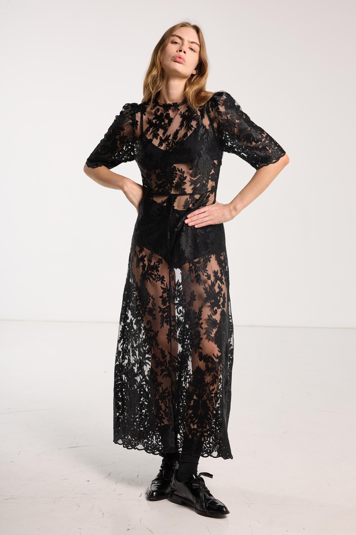 Paloma Lace Dress - Black