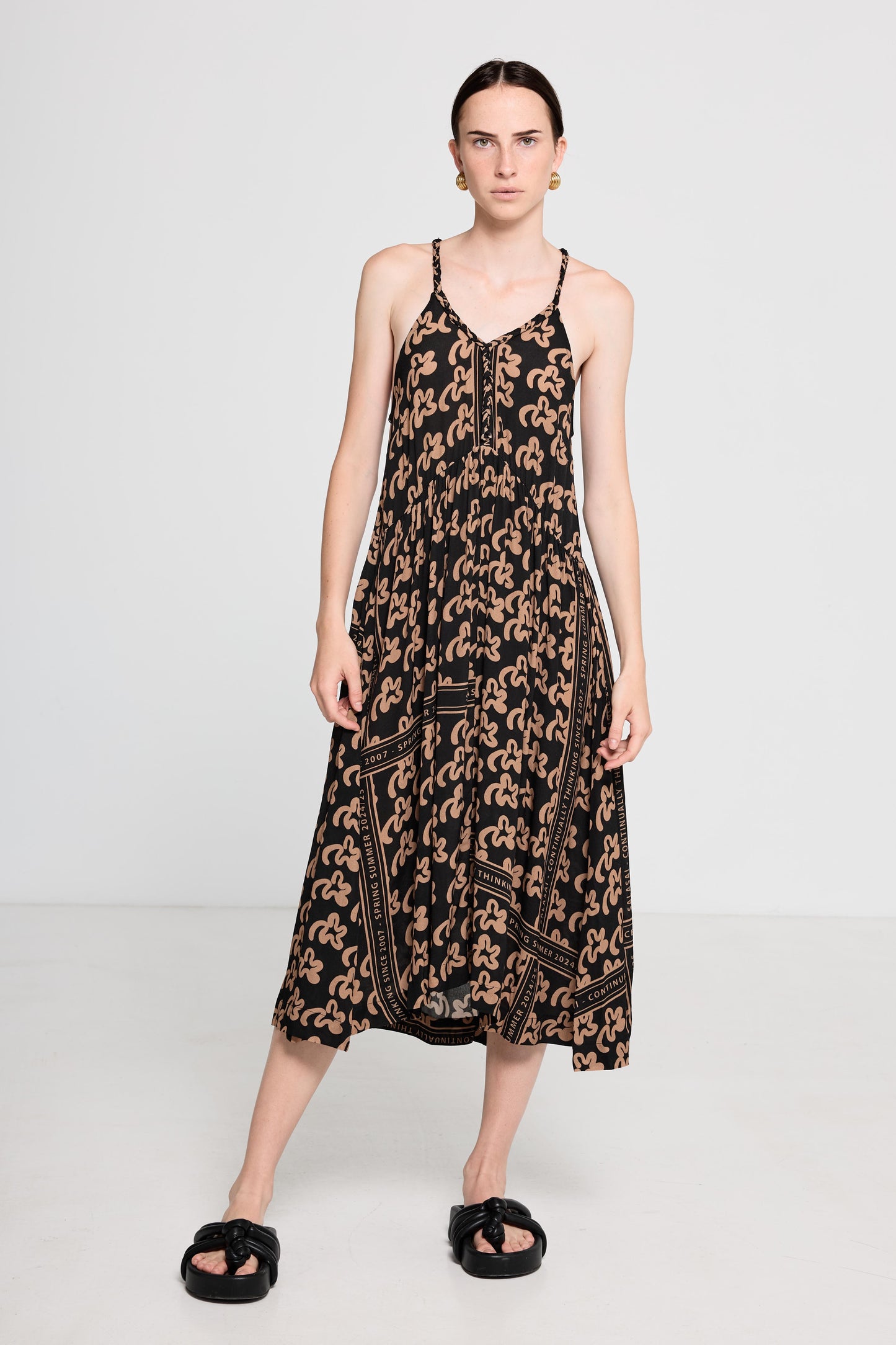 Plantation Tea Gown - Beige Pop Palm