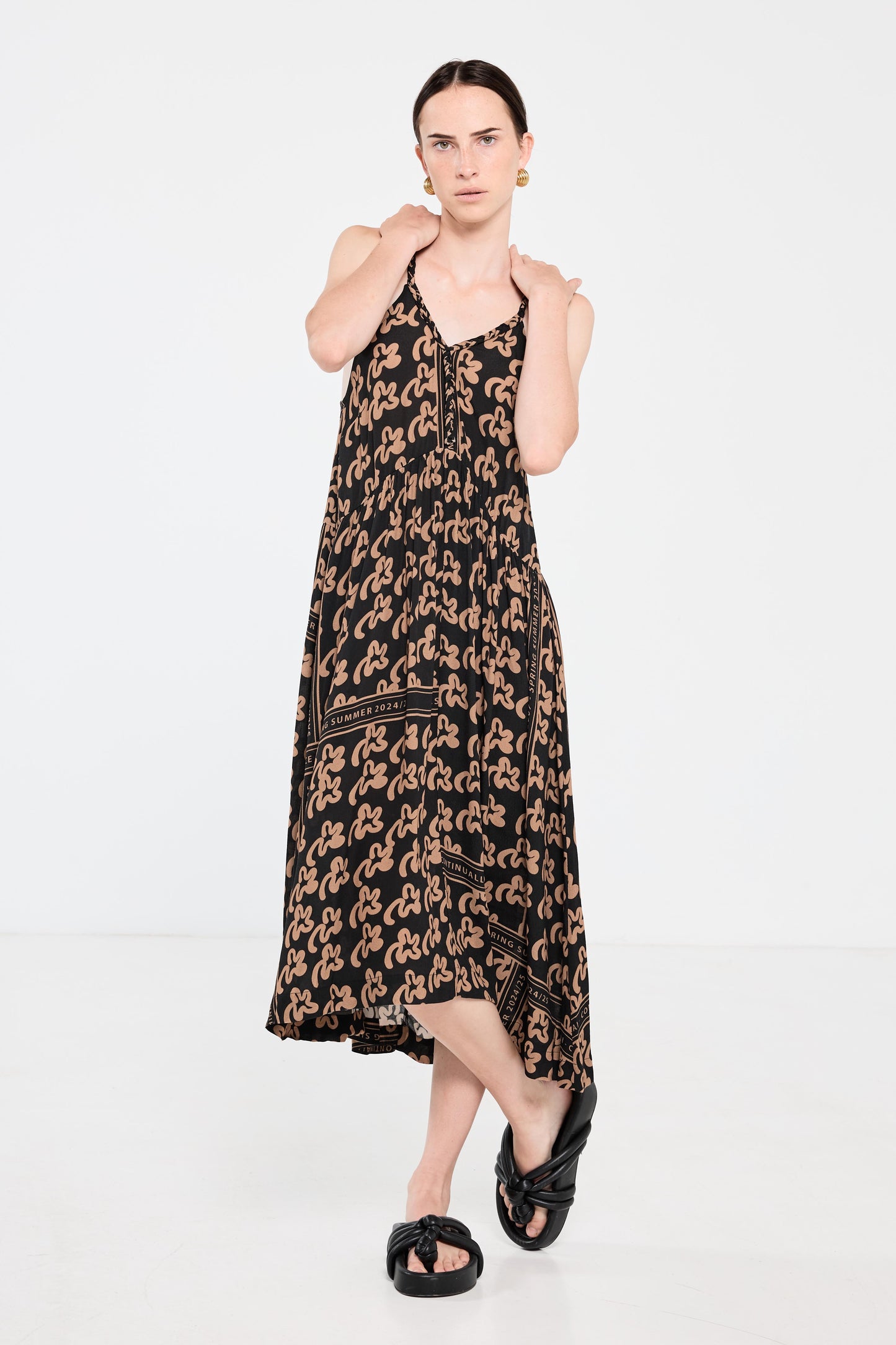 Plantation Tea Gown - Beige Pop Palm