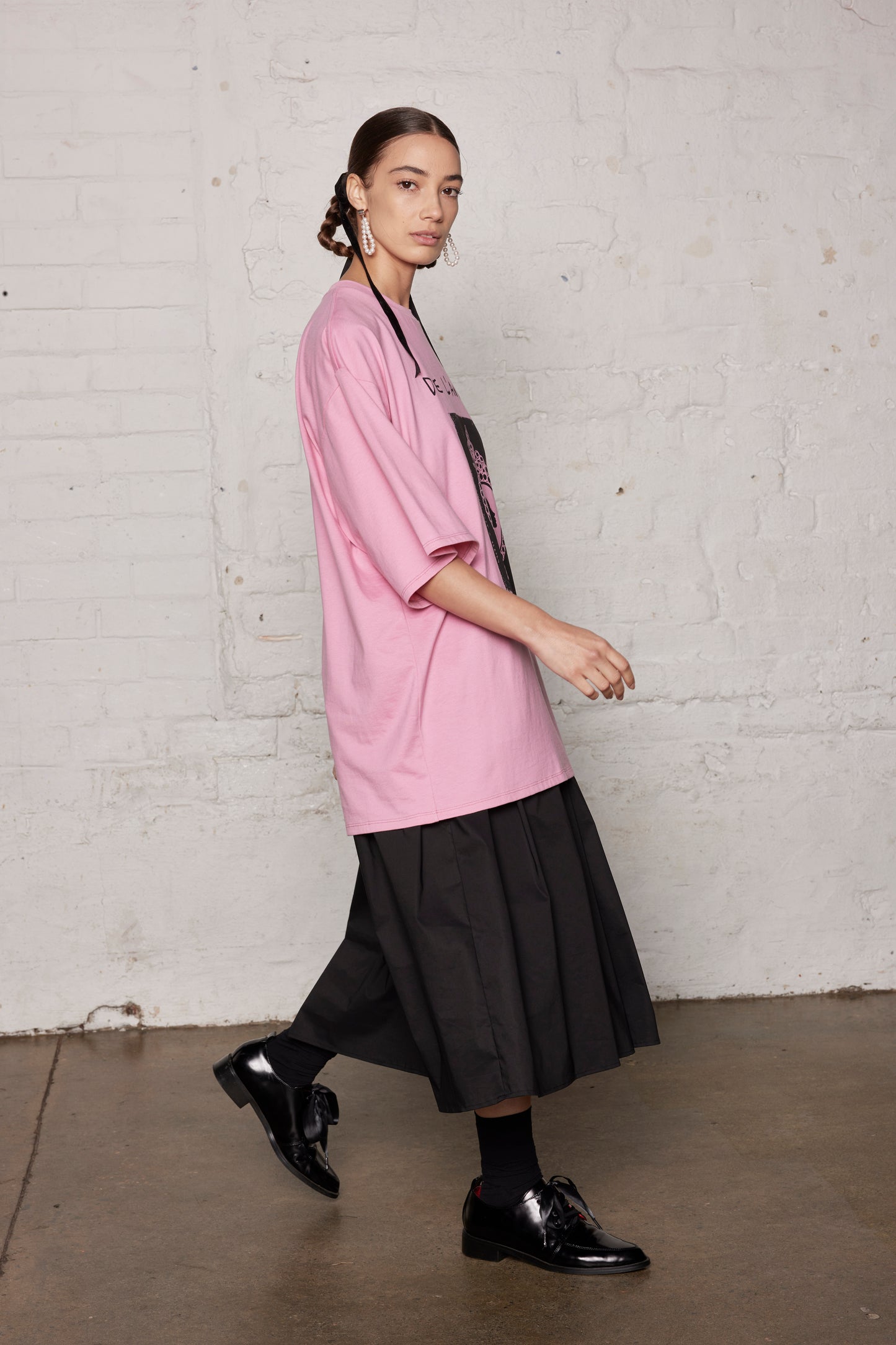 Over-sized unisex T-shirt with DE'LAMOUR graphic