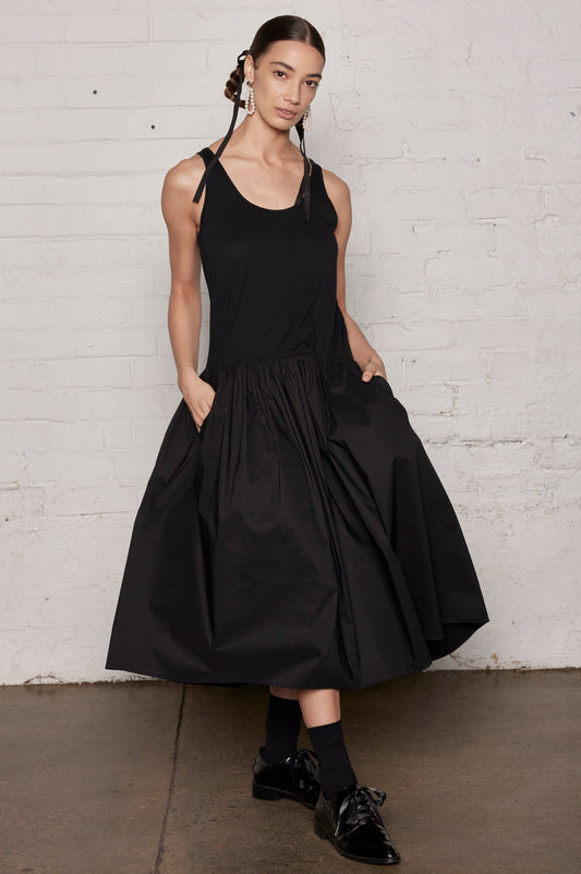 Blackbird dress - Black mid length dress