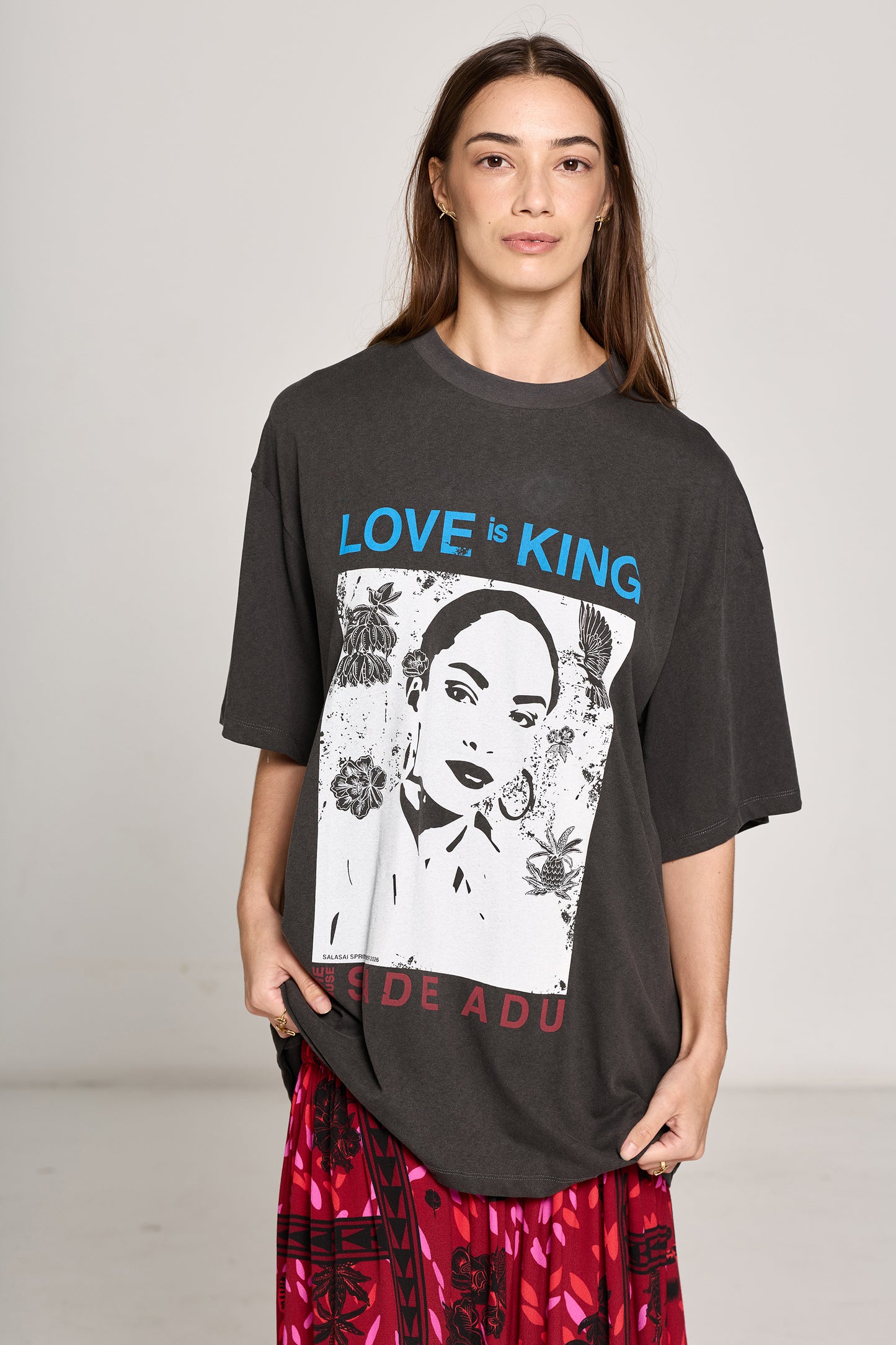 Love is King Tee - Black