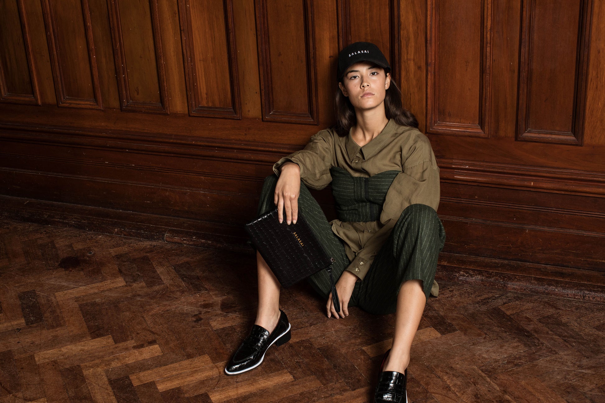 CLUTCH AND CARD HOLDER - BLACK ETHICAL CROC LEATHER