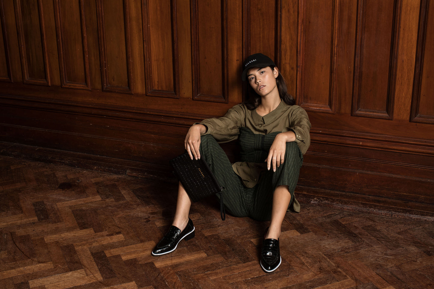 CLUTCH AND CARD HOLDER - BLACK ETHICAL CROC LEATHER