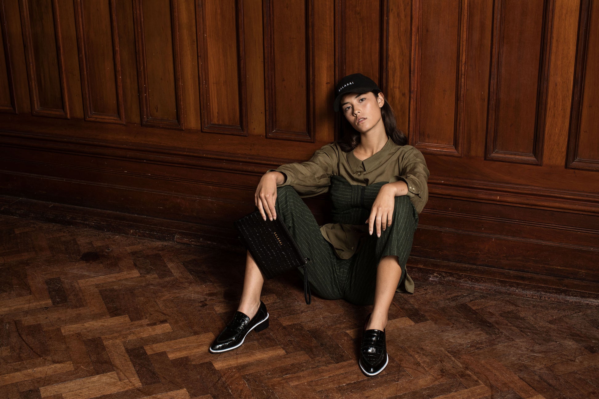 CLUTCH AND CARD HOLDER - BLACK ETHICAL CROC LEATHER