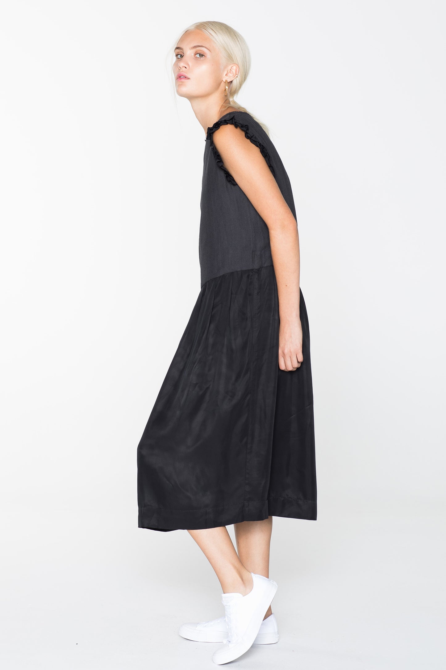 LOYALTY DRESS - BLACK