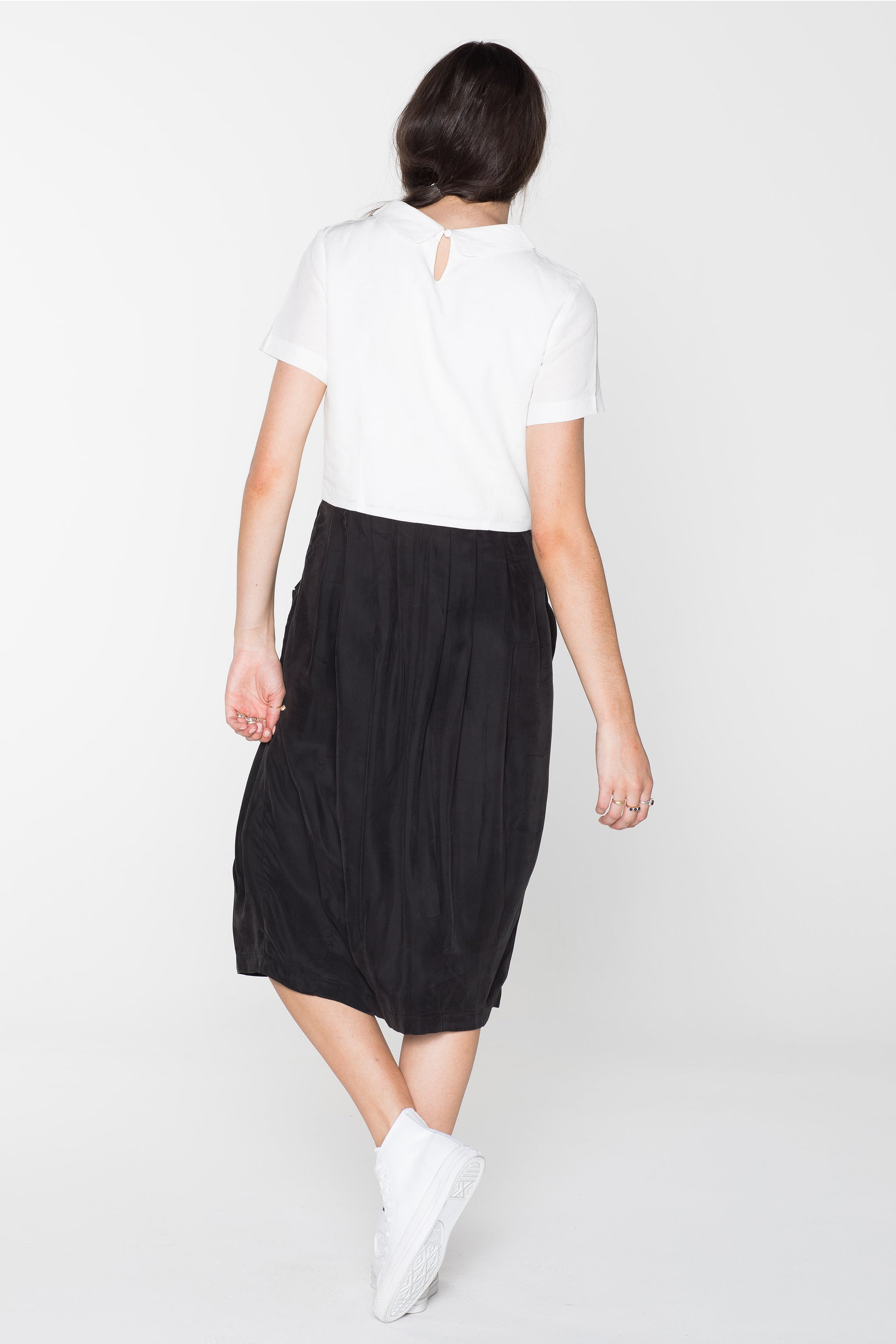 CARNAL DRESS BLACK AND WHITE SAMPLE