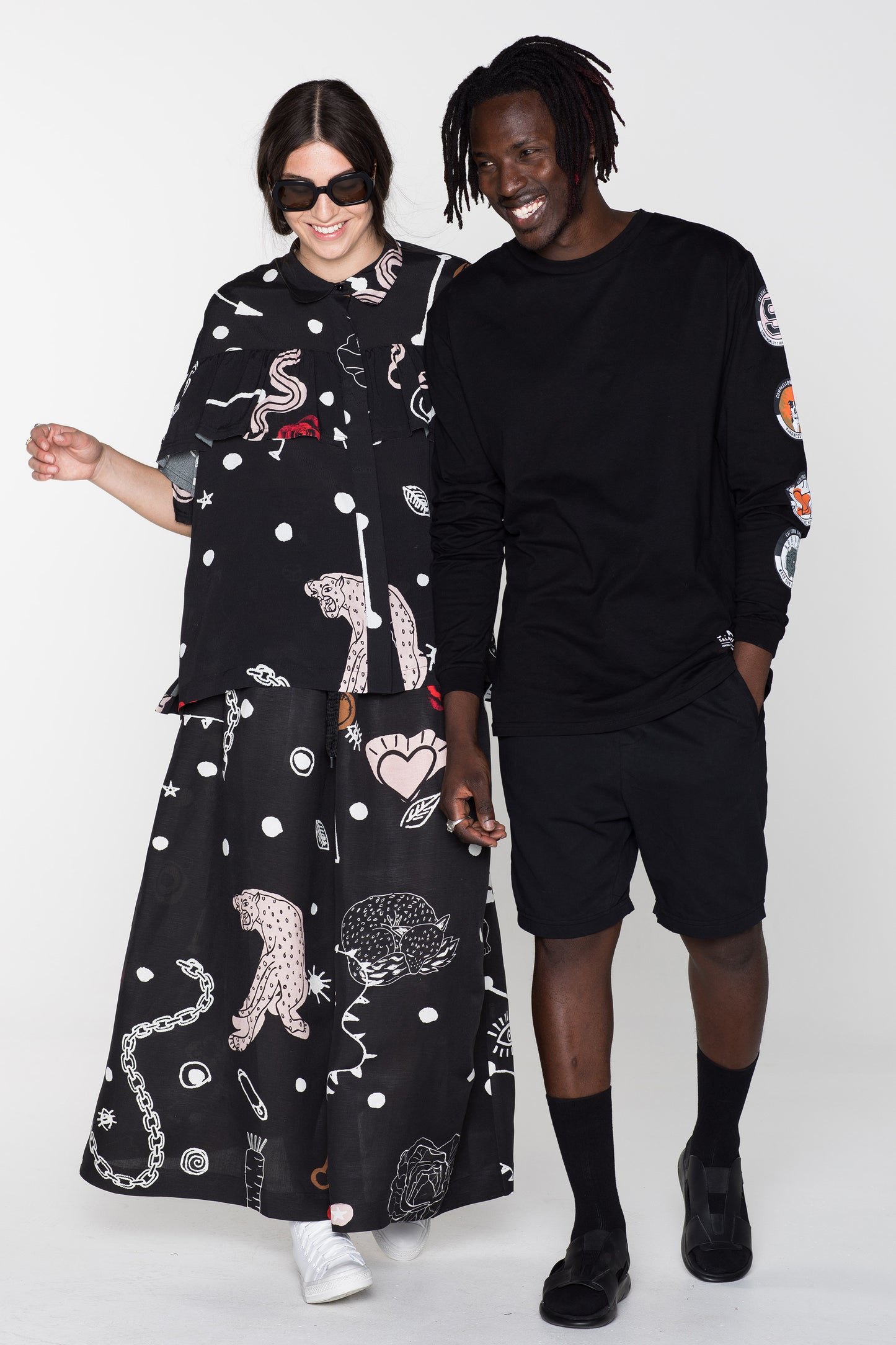 CREATURES BLOUSE - BLACK CHAIN N HOUND PRINT