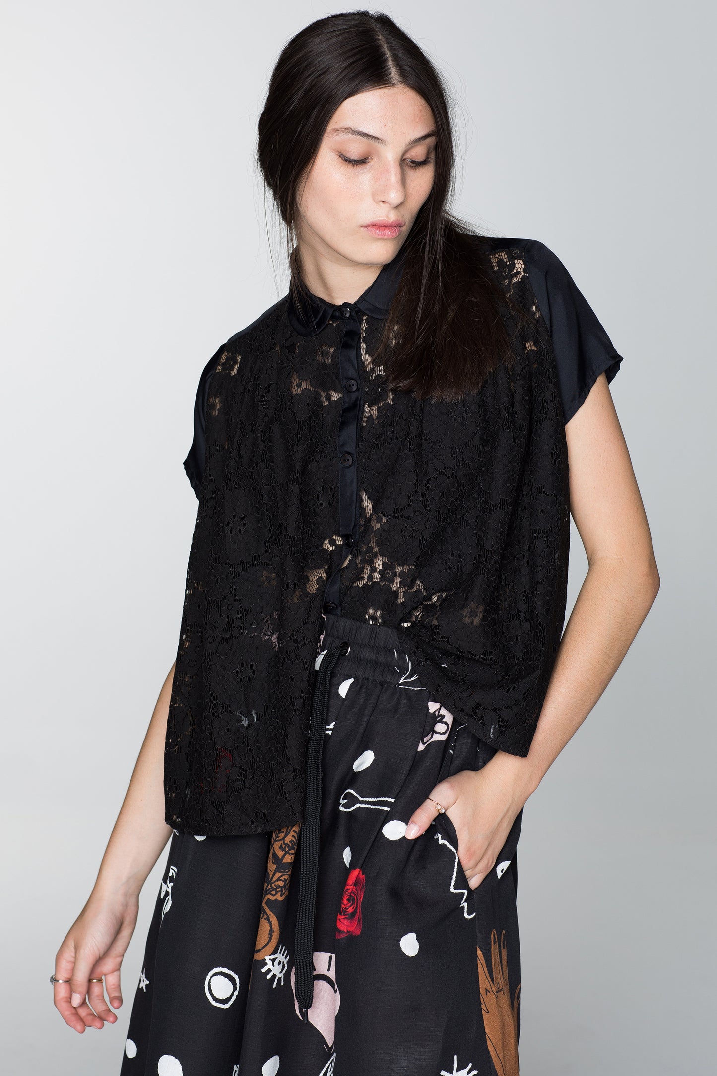 EXTINCTION BLOUSE - BLACK