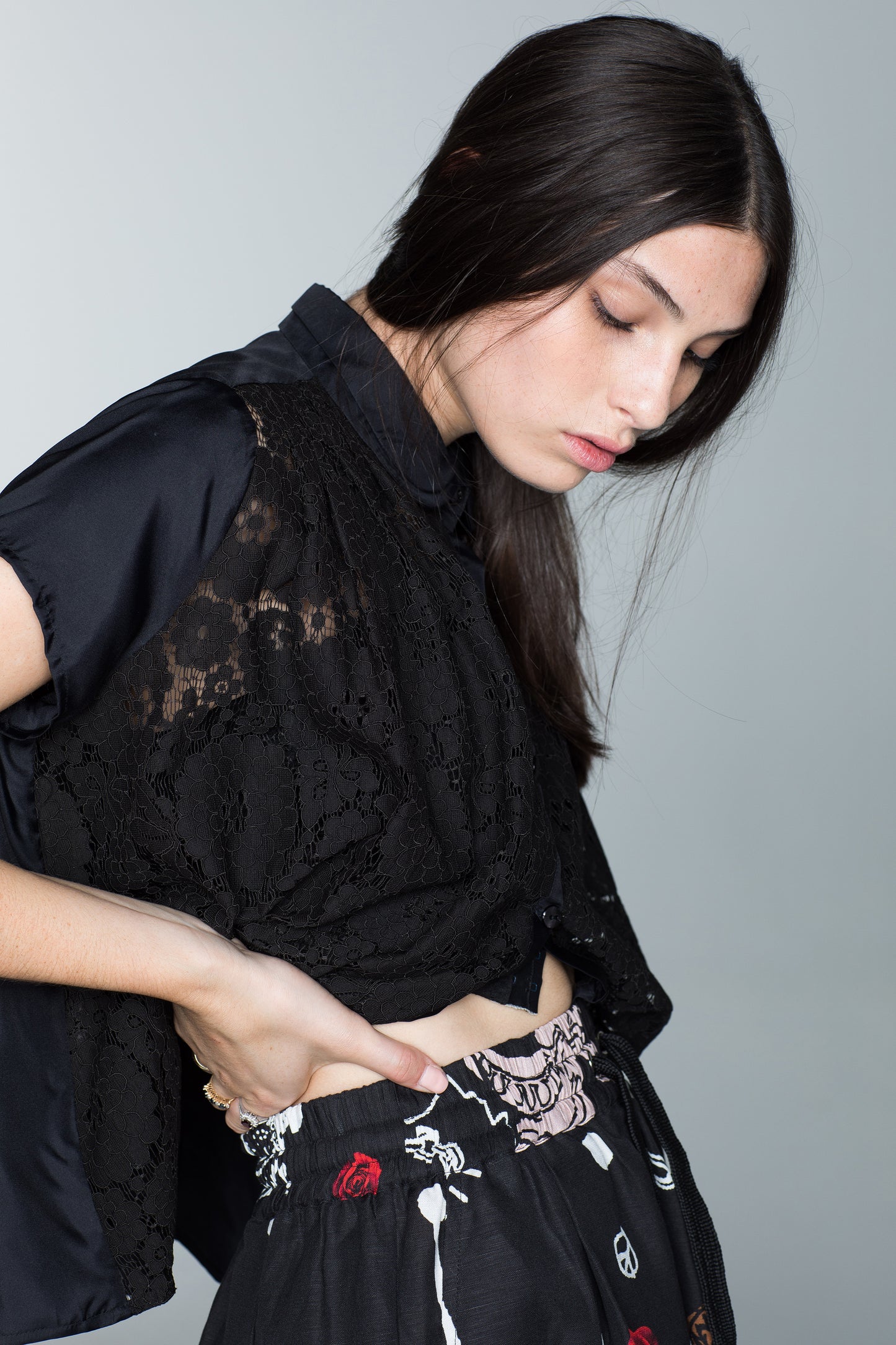 EXTINCTION BLOUSE - BLACK