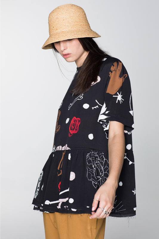 CREATURES TEE - BLACK CHAIN N HOUND PRINT