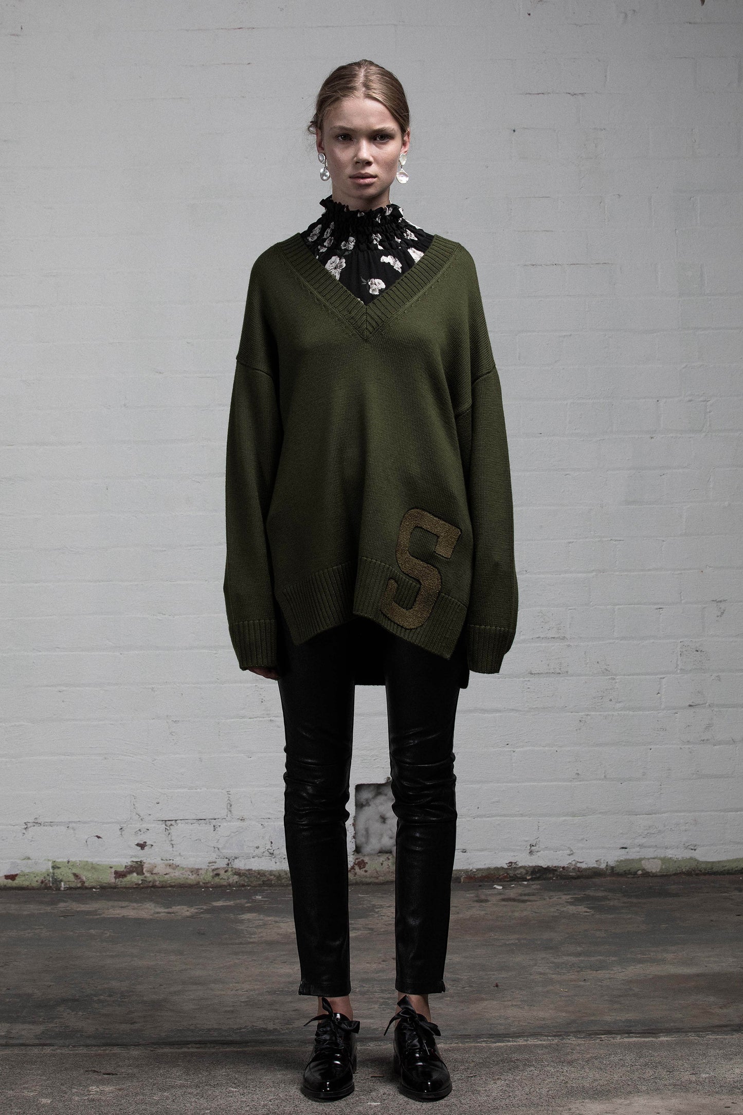 SILENT MAJORITY UNISEX JUMPER - KHAKI MERINO