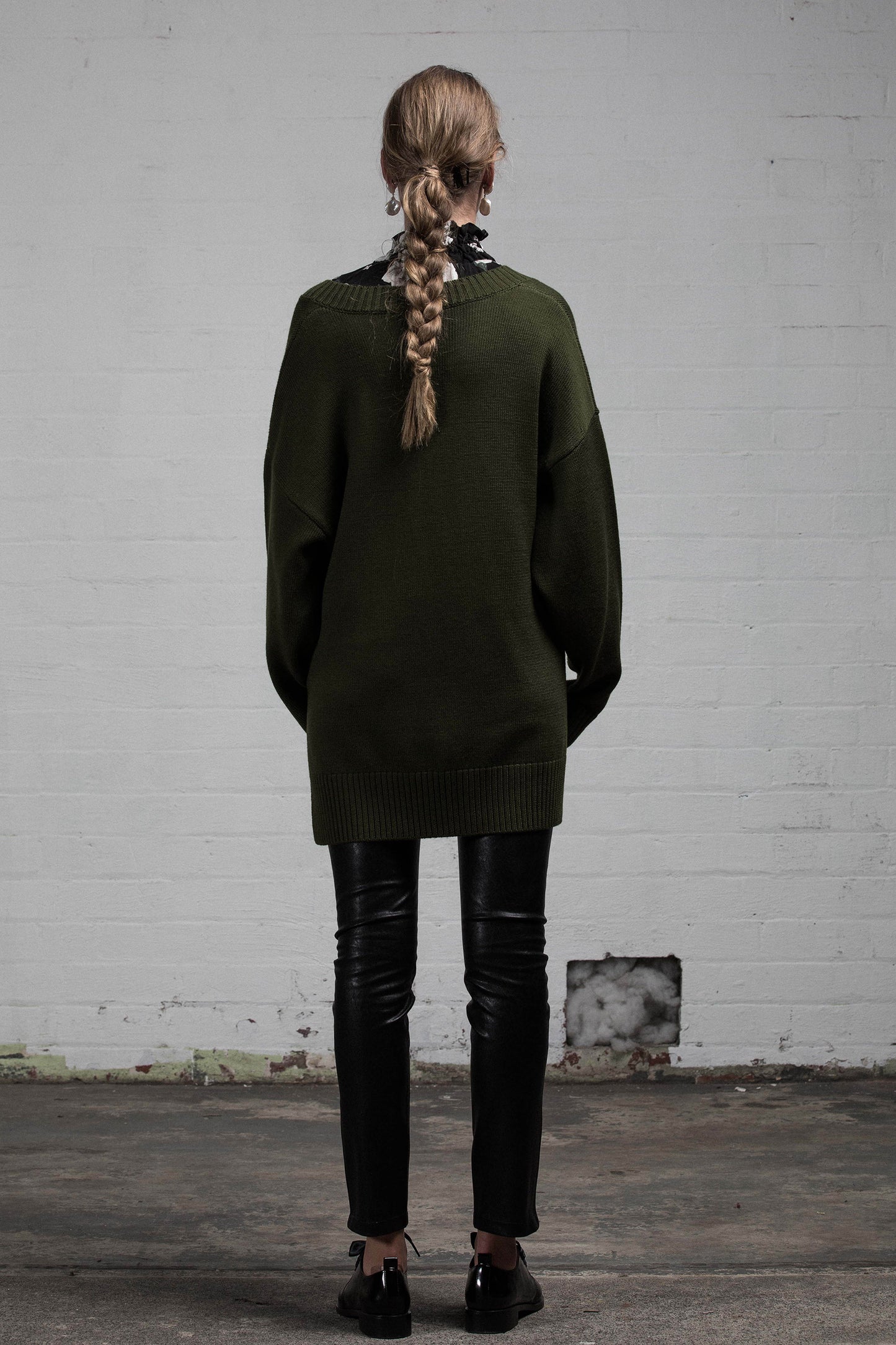 SILENT MAJORITY UNISEX JUMPER - KHAKI MERINO