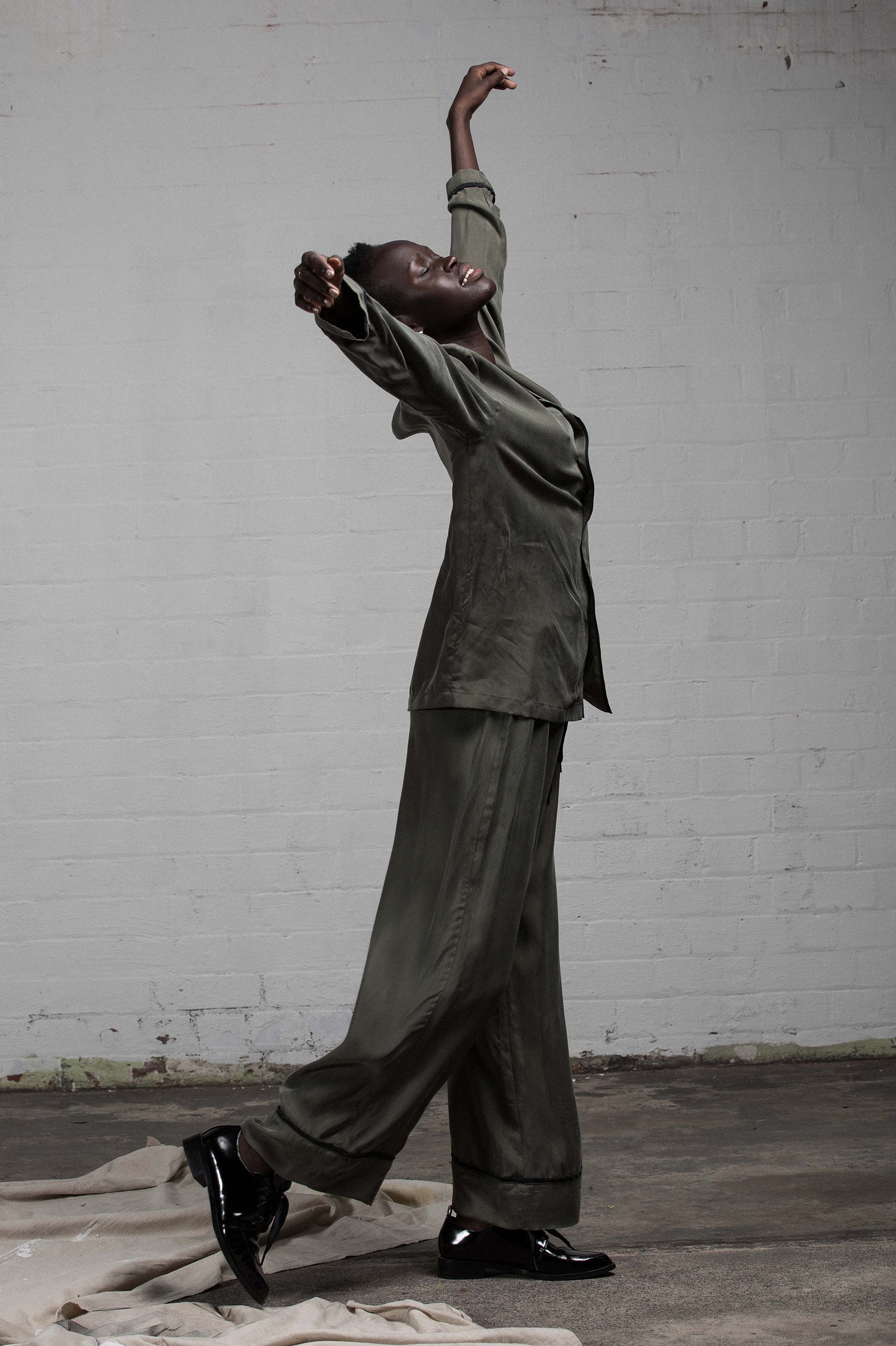 The Standard PJ Set - Khaki/Black