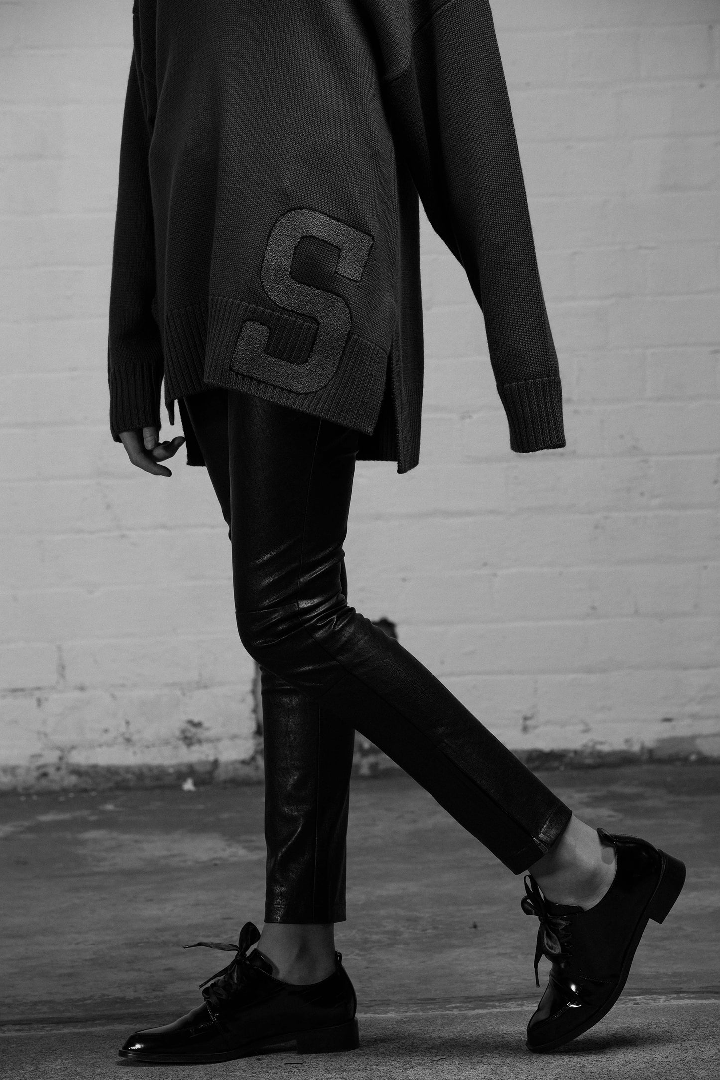 SILENT MAJORITY UNISEX JUMPER - BONE MERINO