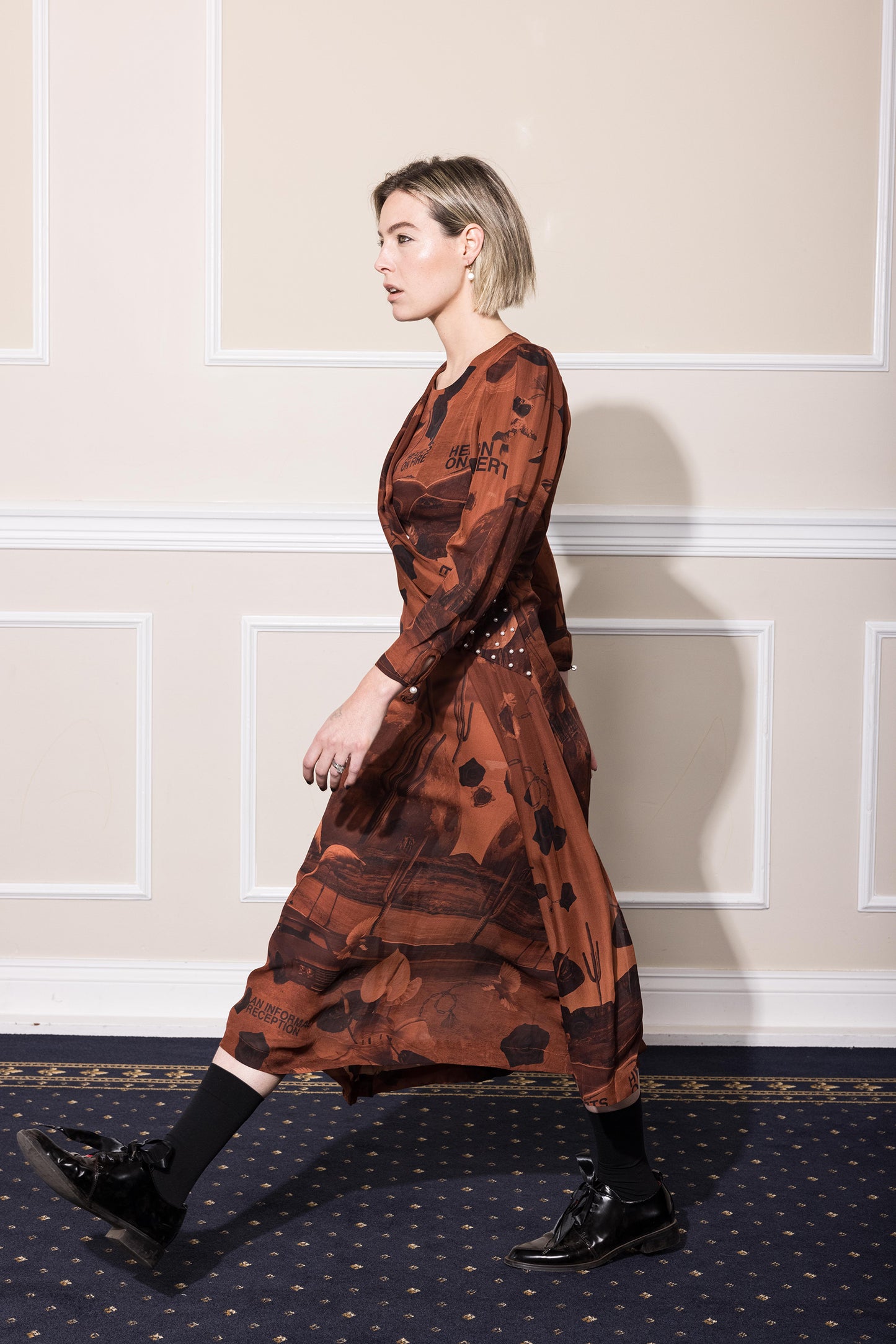 SERANADE SATURN DRESS REDWOOD PRINT SILK