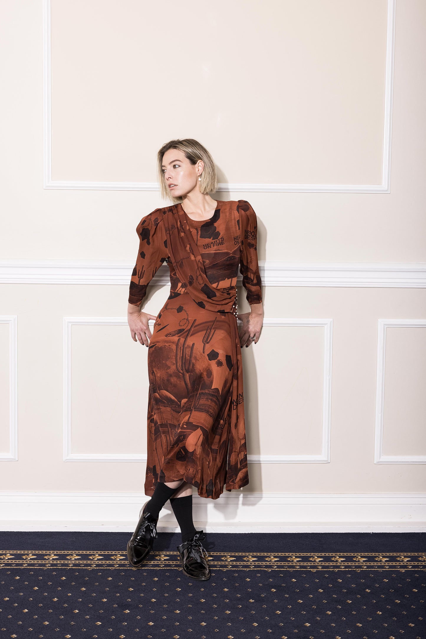 SERANADE SATURN DRESS REDWOOD PRINT SILK