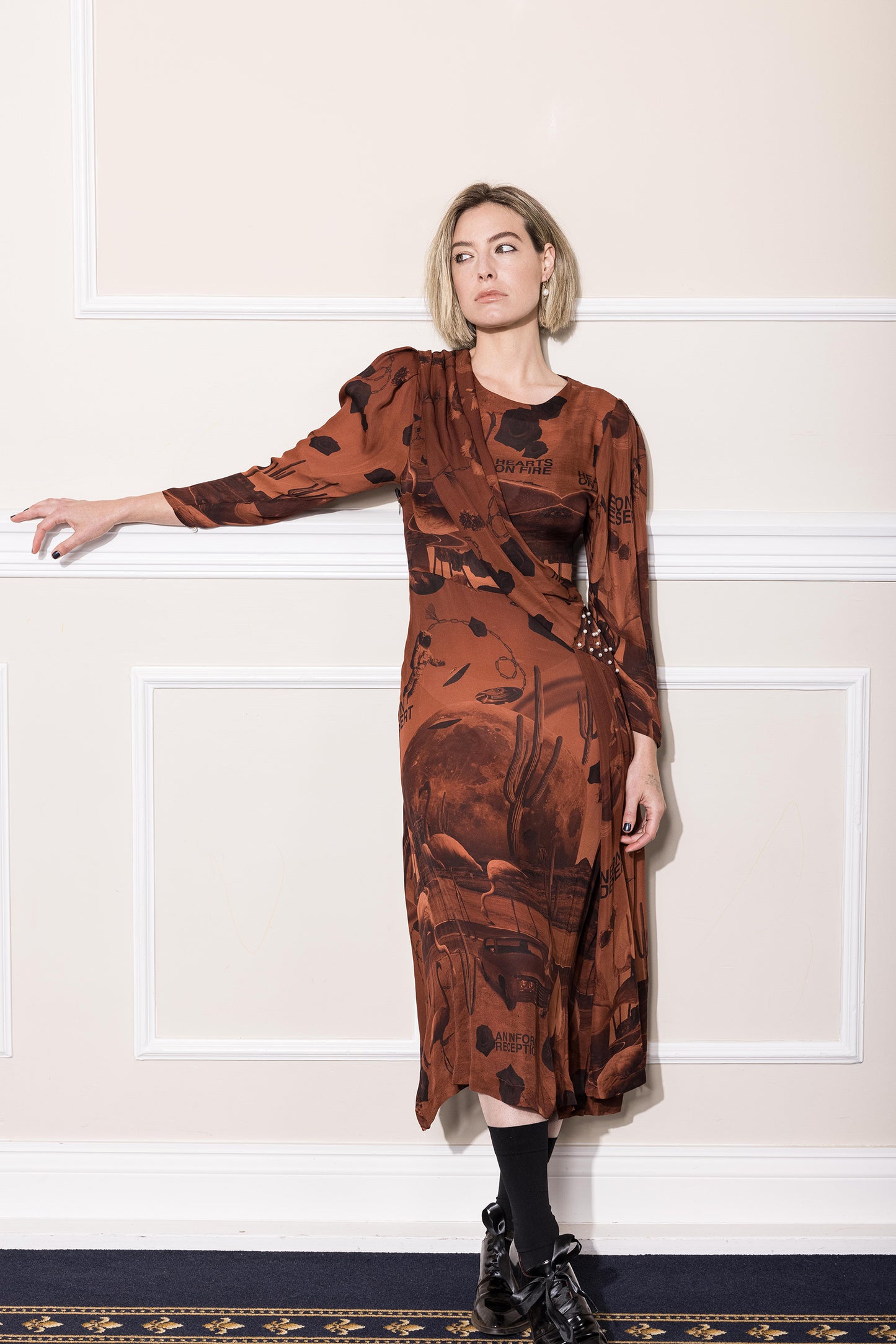 SERANADE SATURN DRESS REDWOOD PRINT SILK