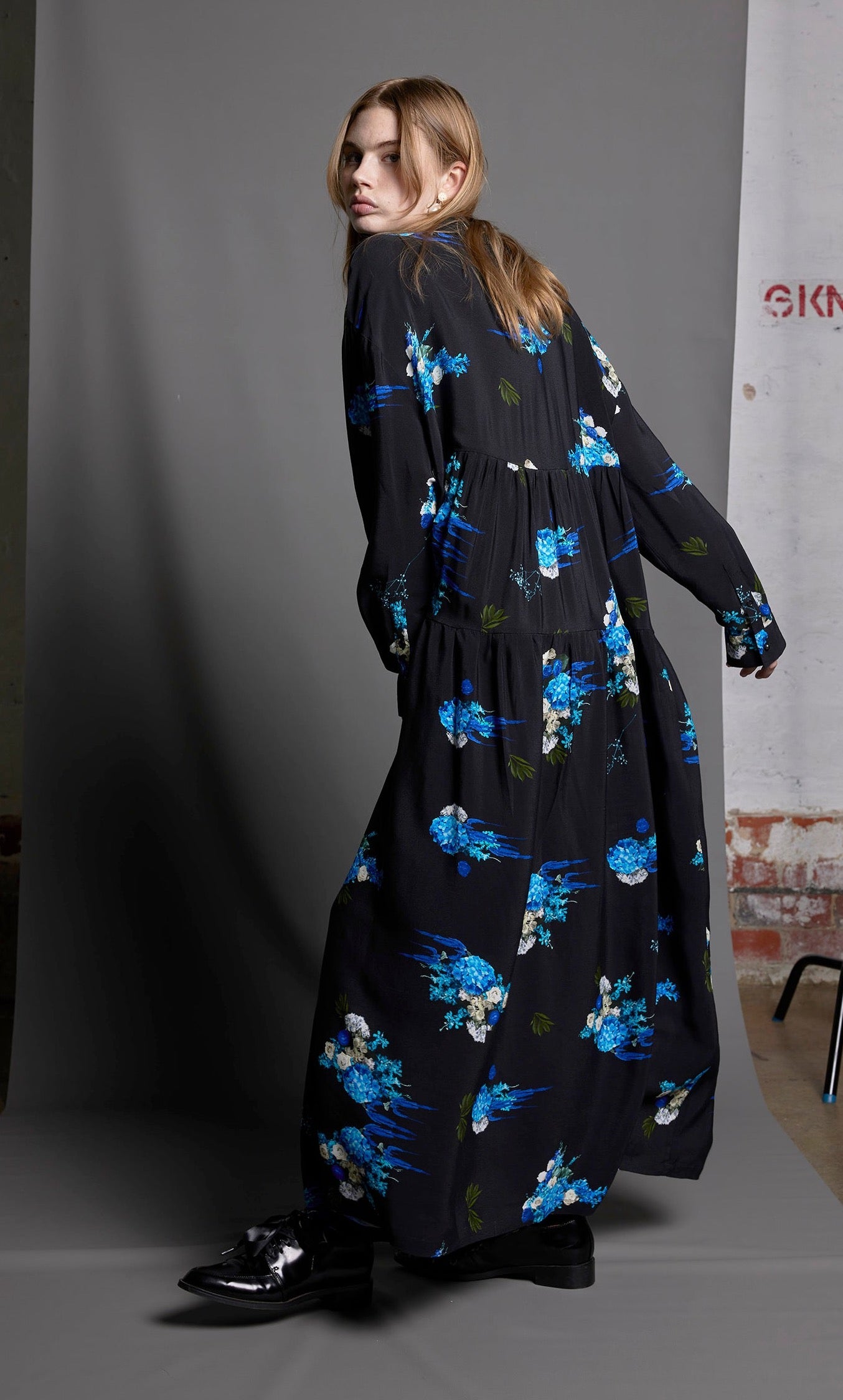 LOVE LIES BLEEDING DRESS - ELECTRIC BLUE PRINT