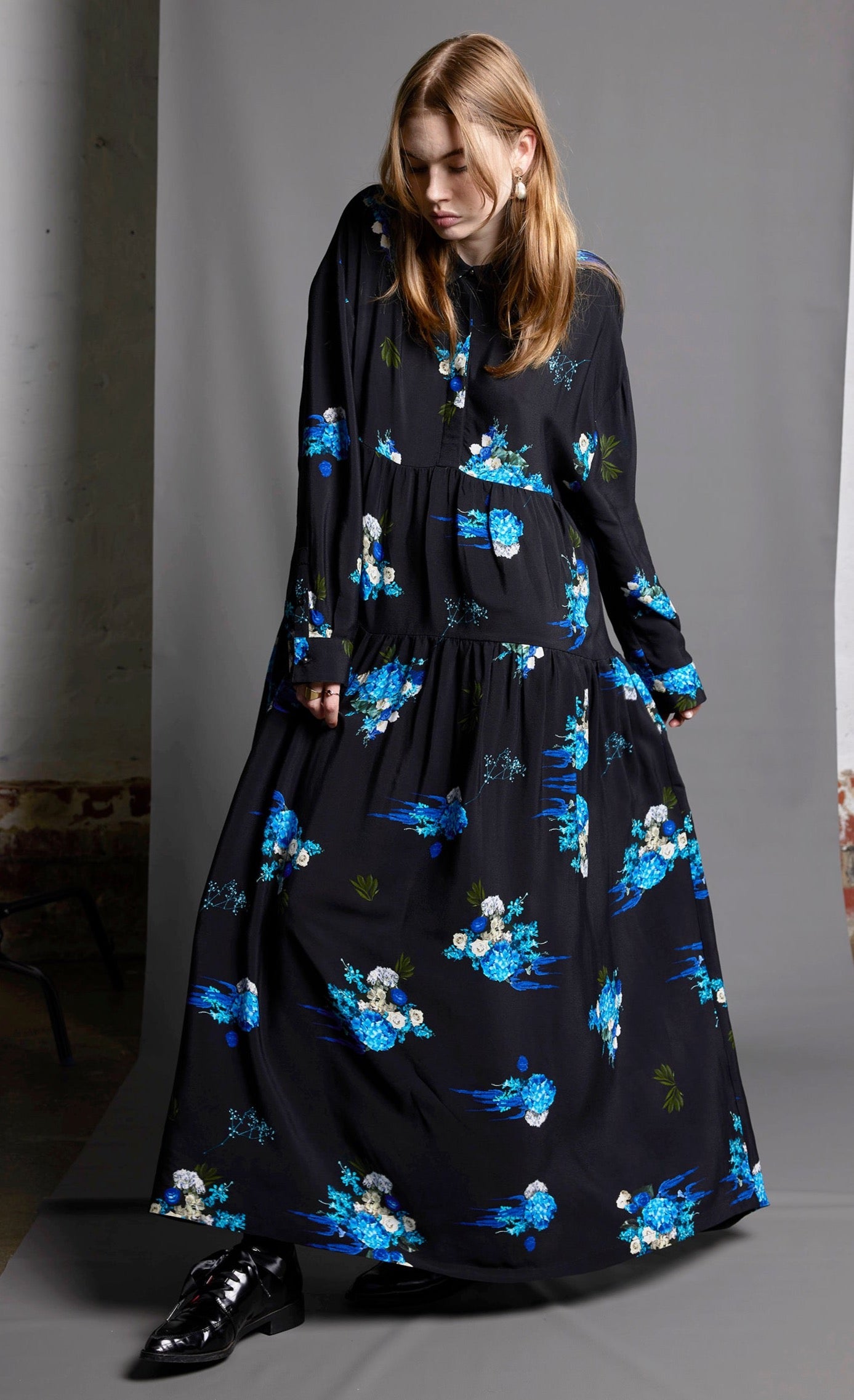 LOVE LIES BLEEDING DRESS - ELECTRIC BLUE PRINT