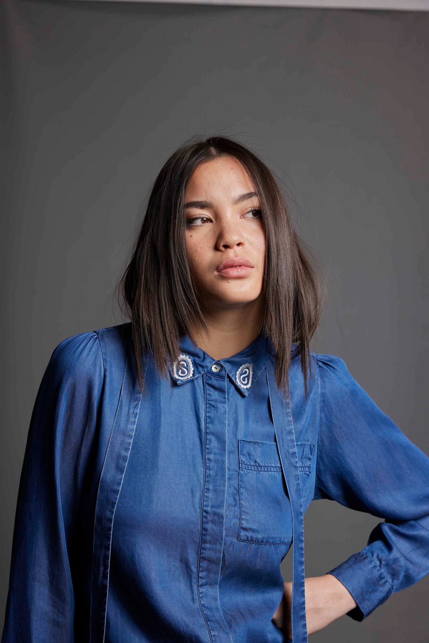 VIOLET BLOUSE - CHAMBRAY DENIM