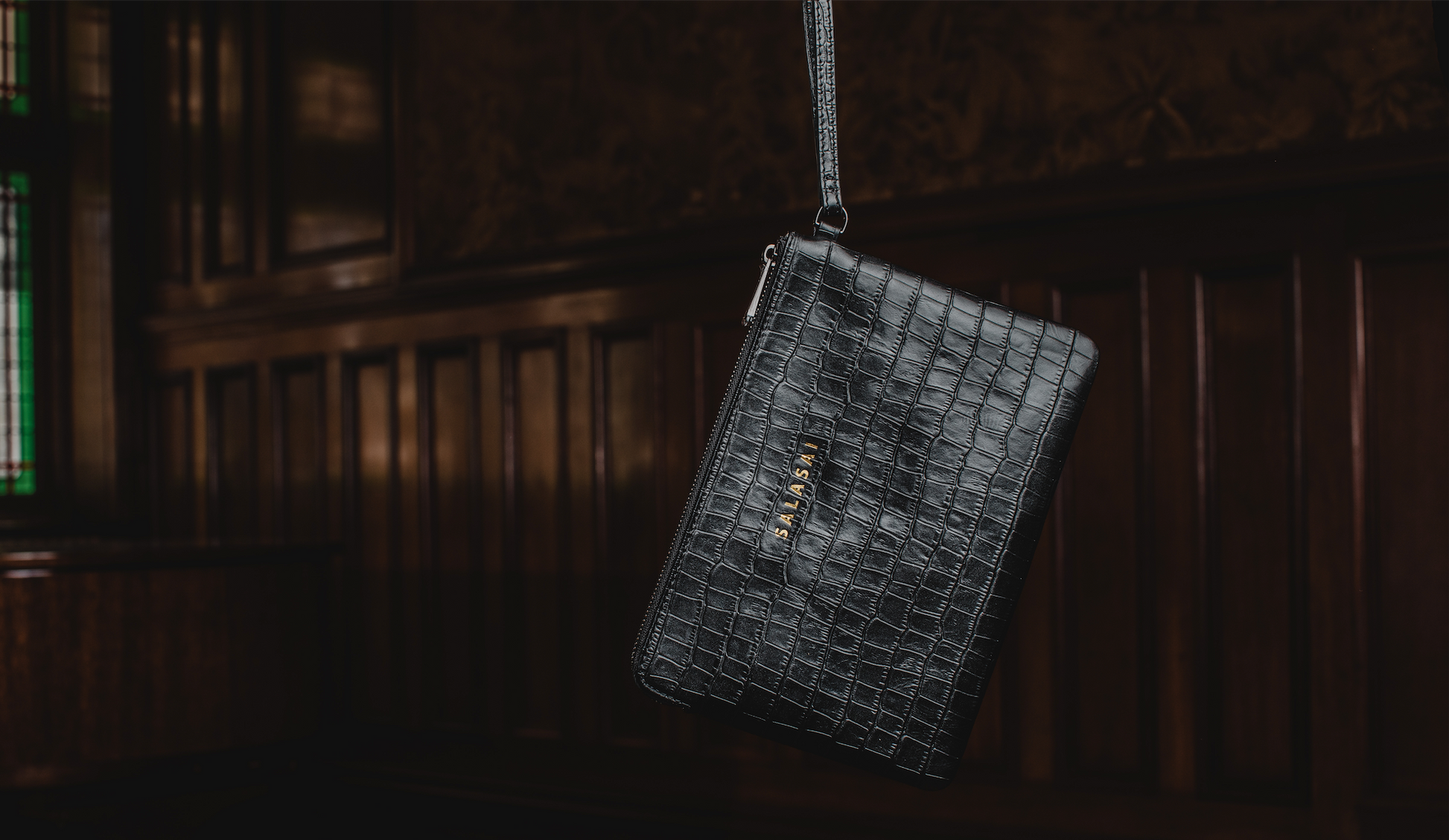 CLUTCH AND CARD HOLDER - BLACK ETHICAL CROC LEATHER