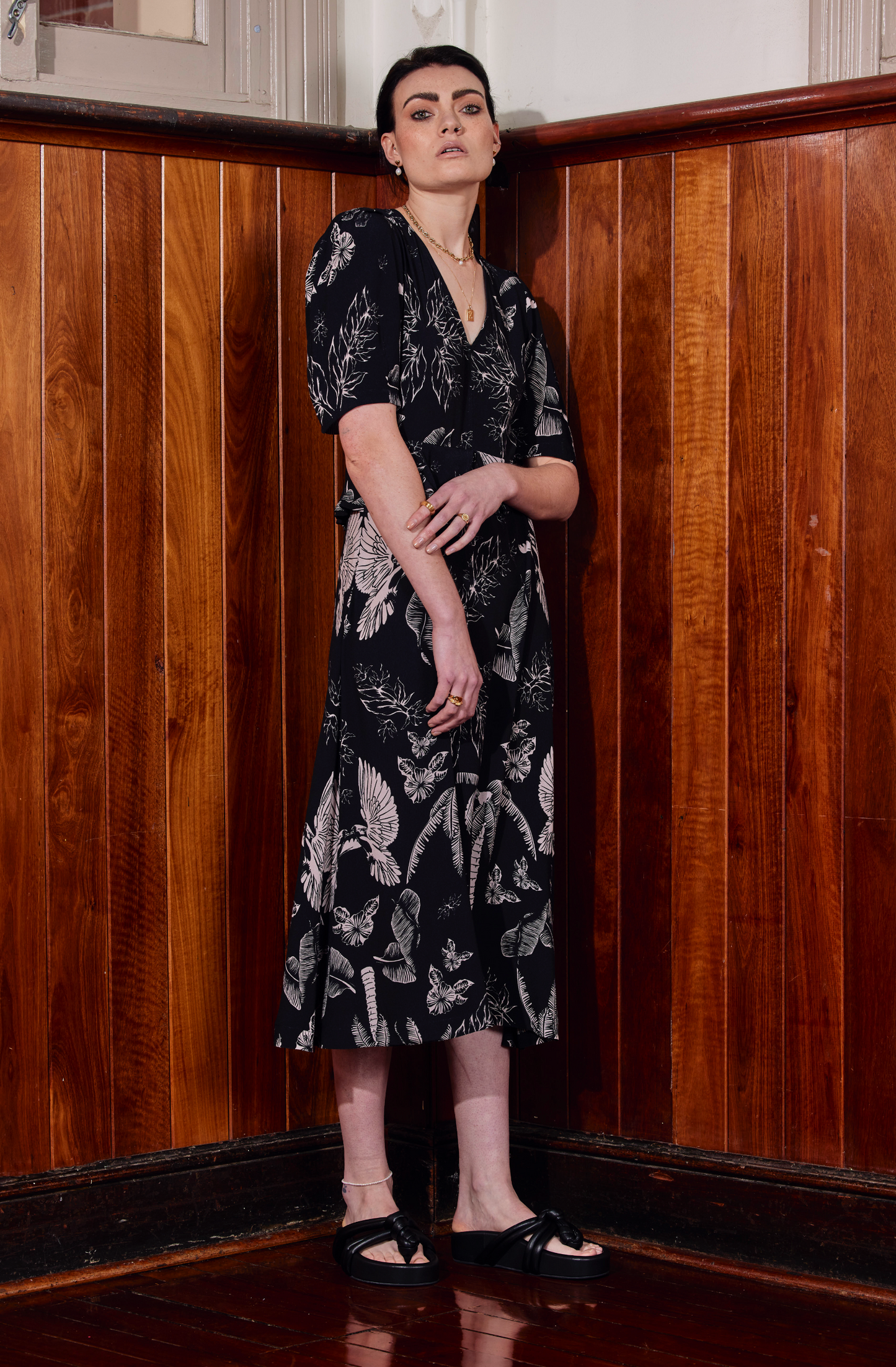 WILD TROPICS DRESS - BLACK ISLE PRINT