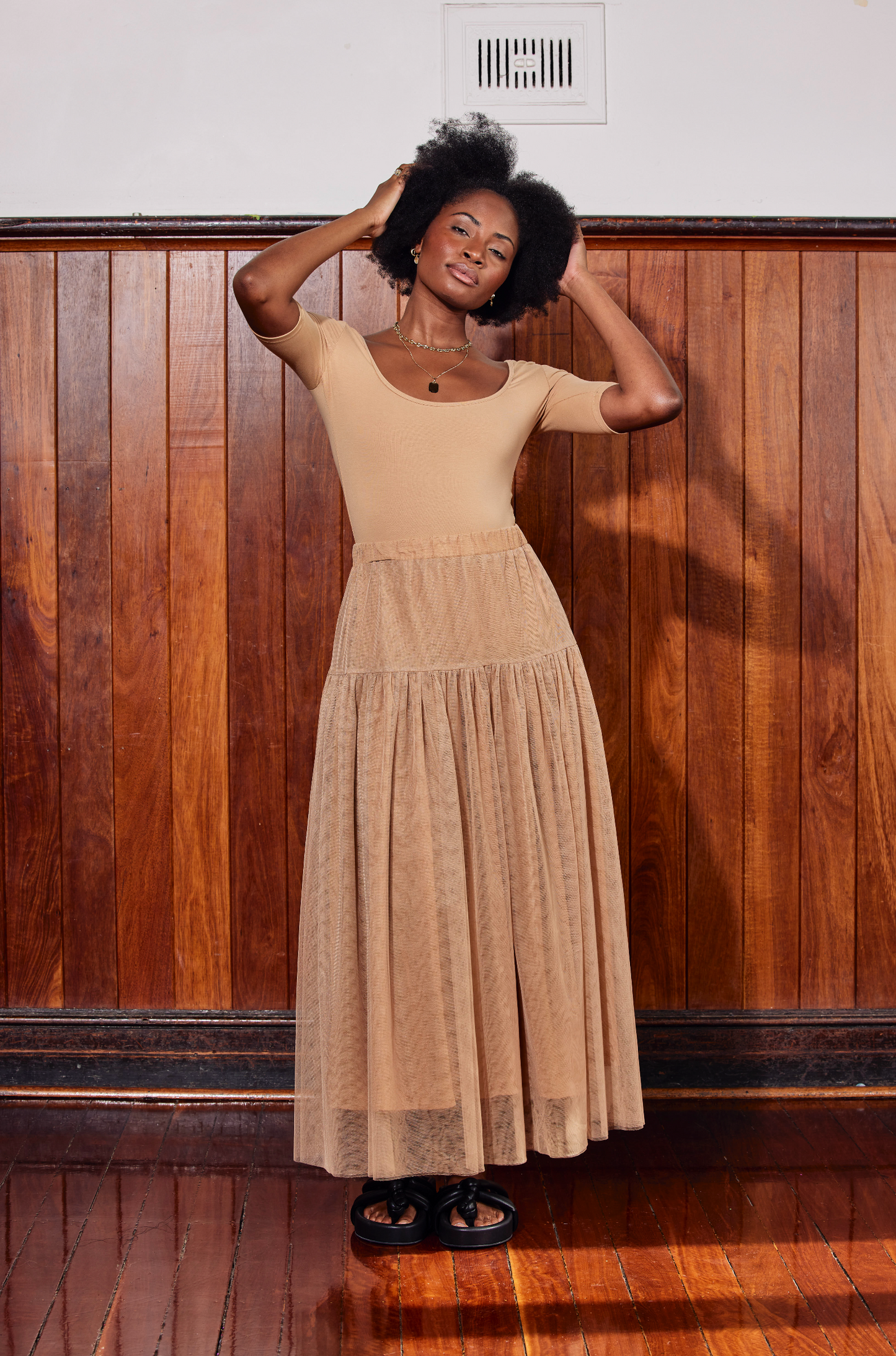 ISLAND TULLE SKIRT - BEIGE