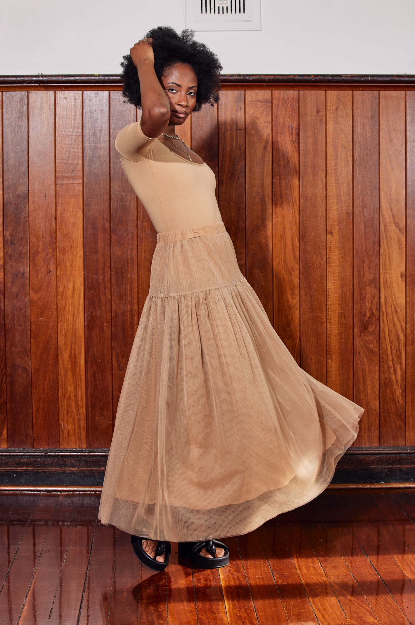 ISLAND TULLE SKIRT - BEIGE