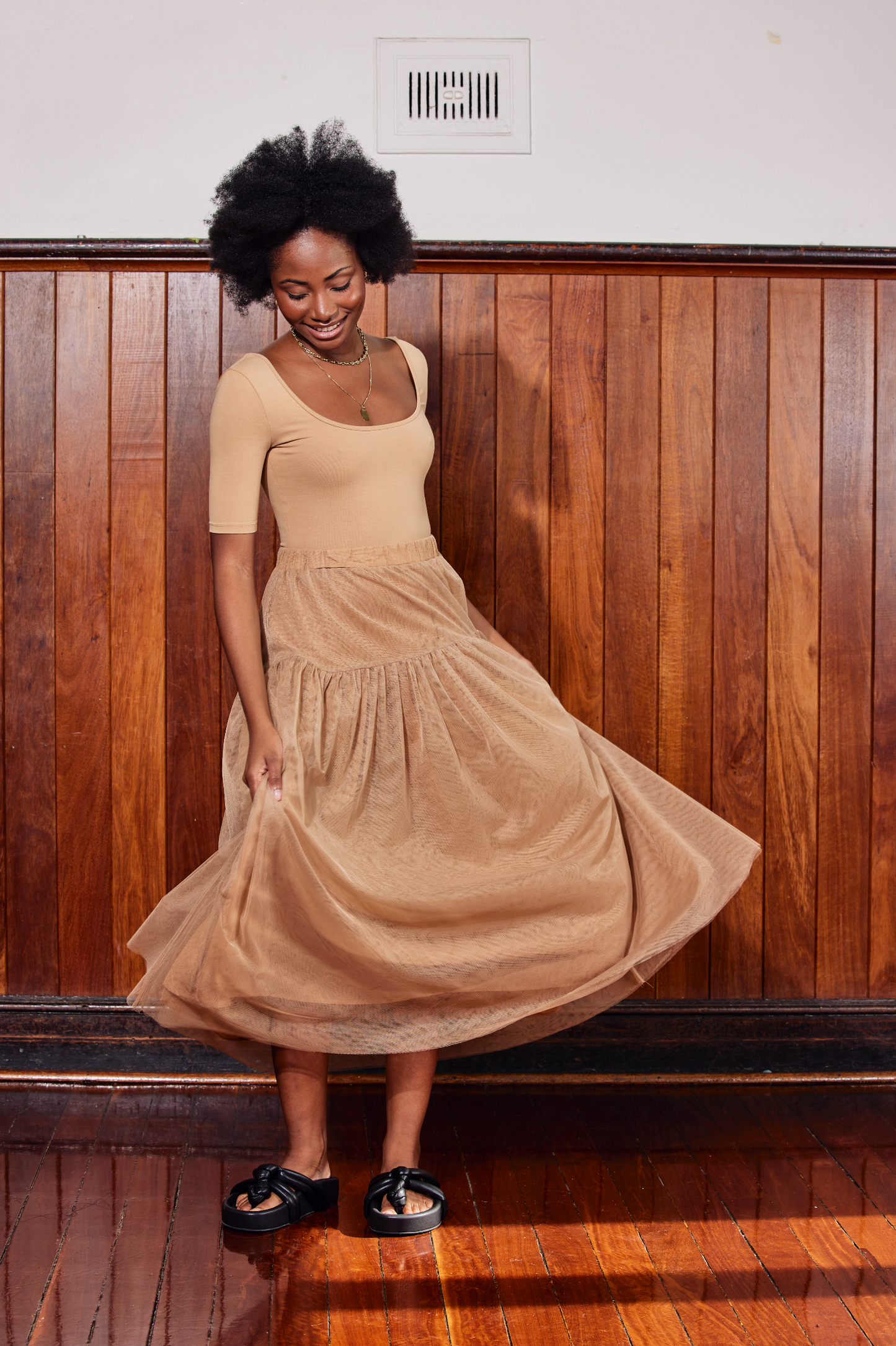 ISLAND TULLE SKIRT - BEIGE