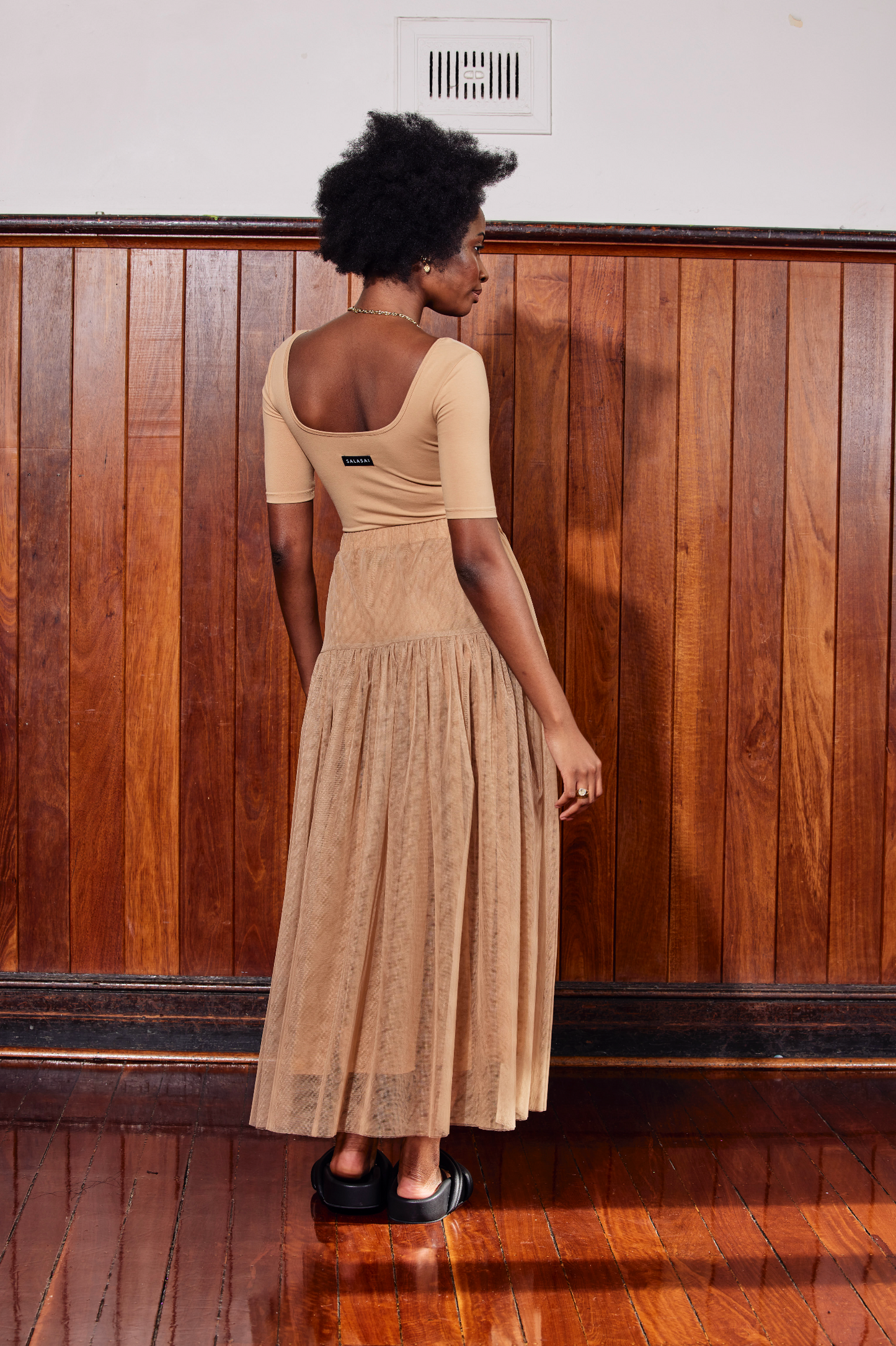 ISLAND TULLE SKIRT - BEIGE