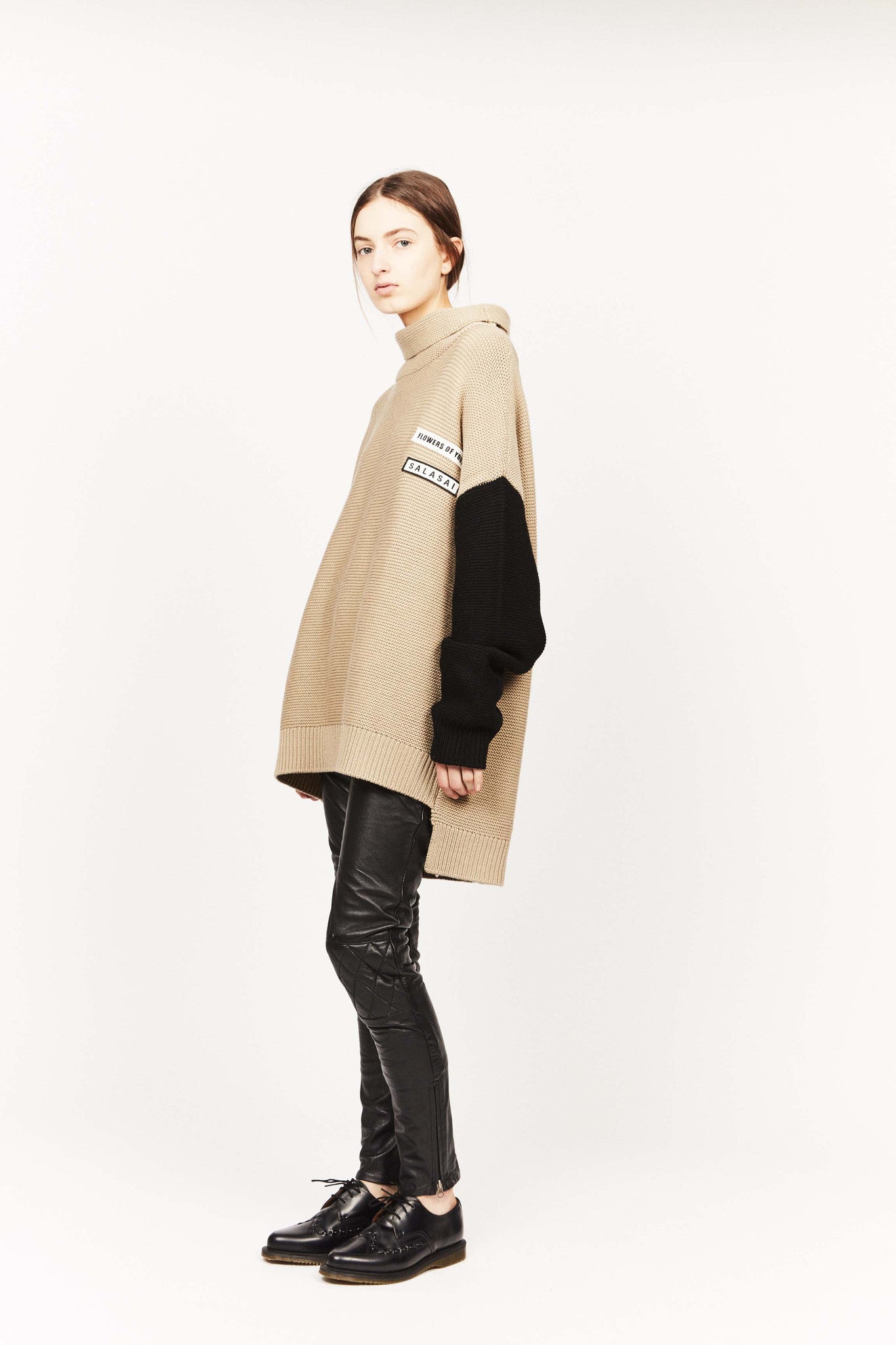 THE DISARRAY JUMPER, LINEN/BLACK