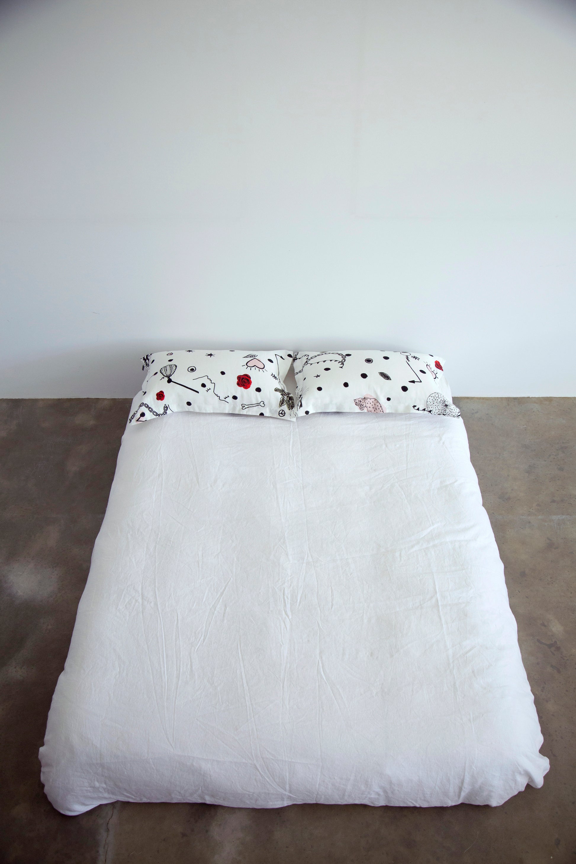 Syndicate Pillowcase Set, White