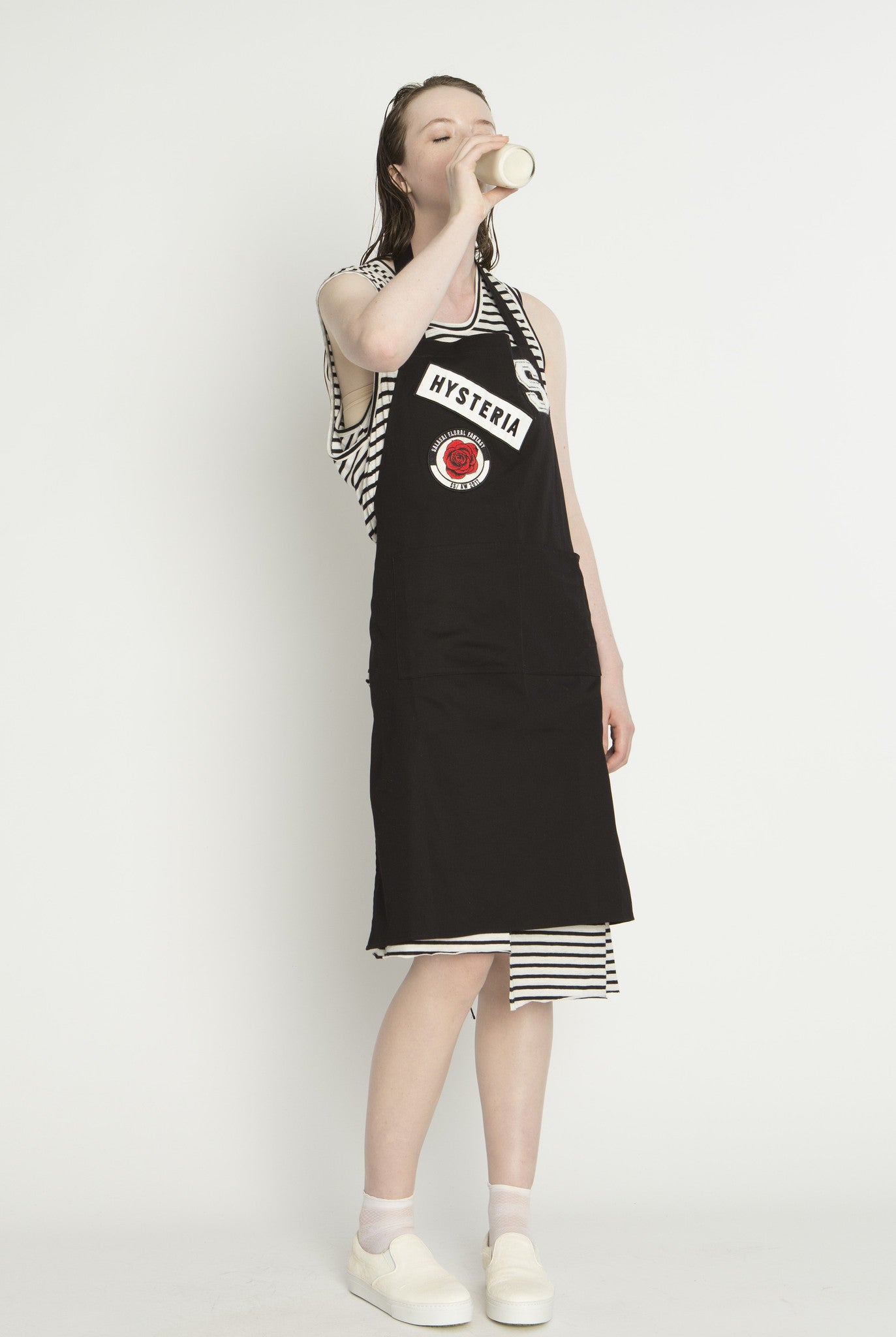 HYSTERIA APRON