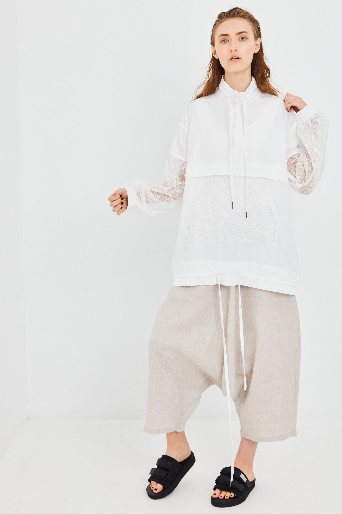 BLURRED WINDBREAKER, WHITE