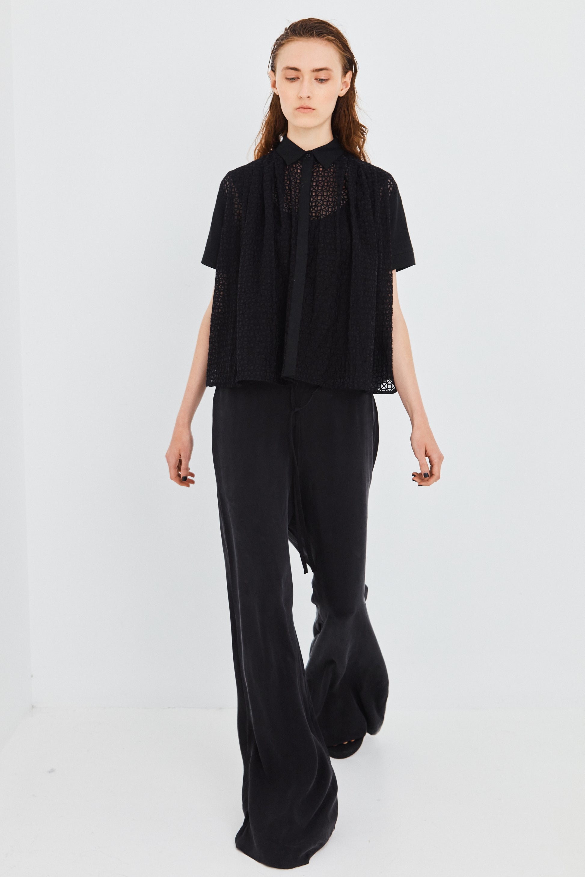 BLURRED BLOUSE, BLACK