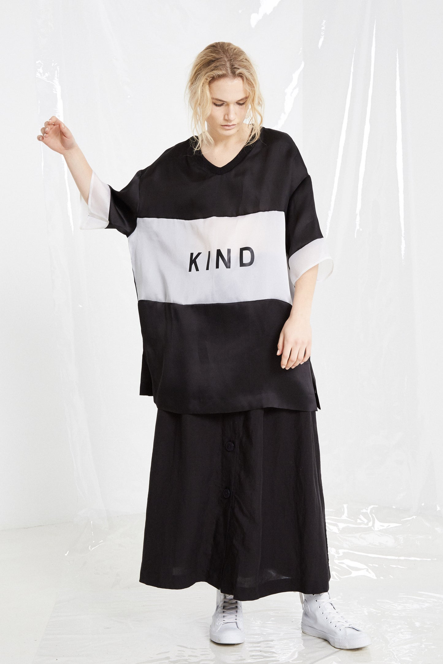 KIND TEE