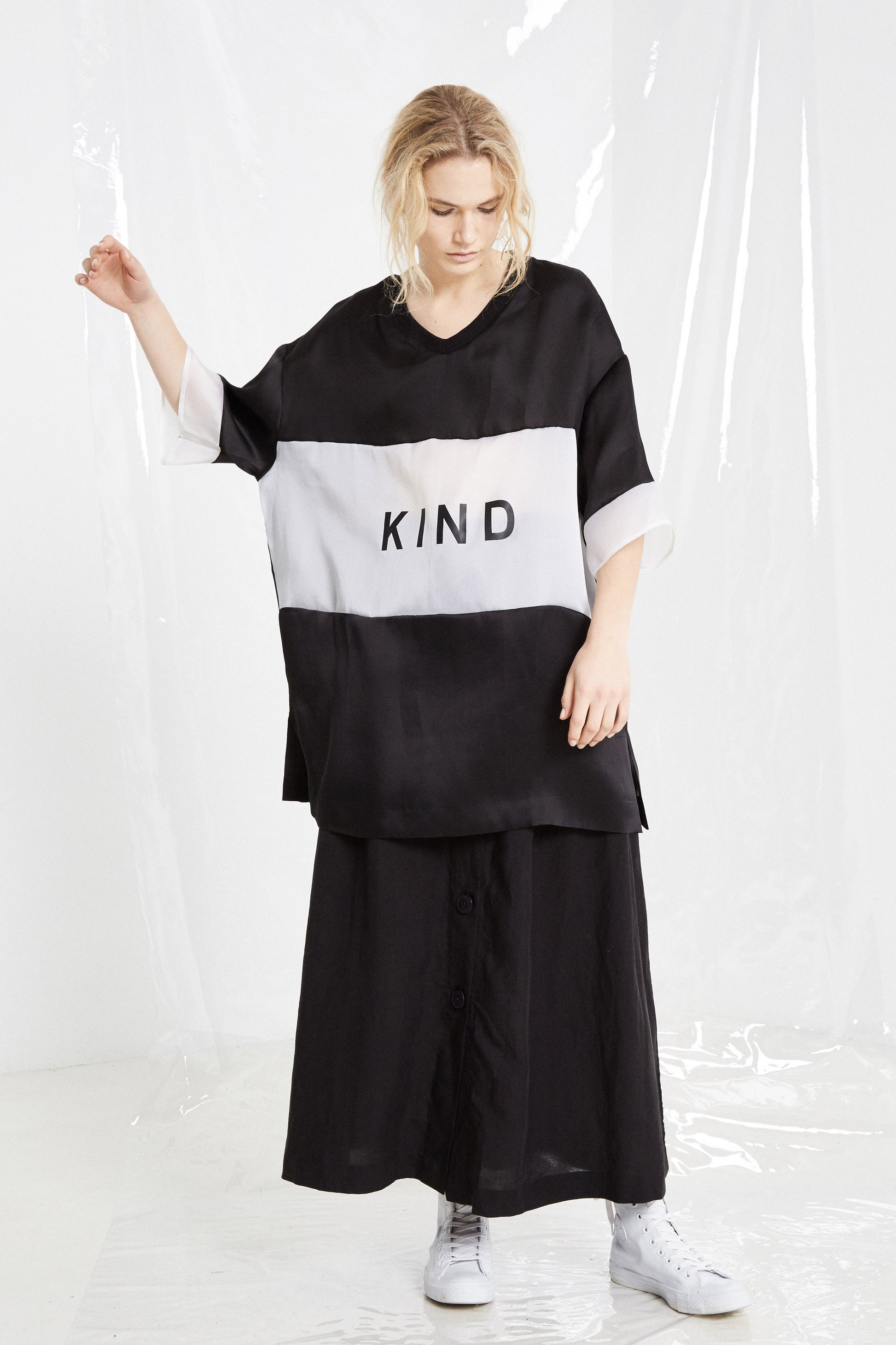 KIND TEE
